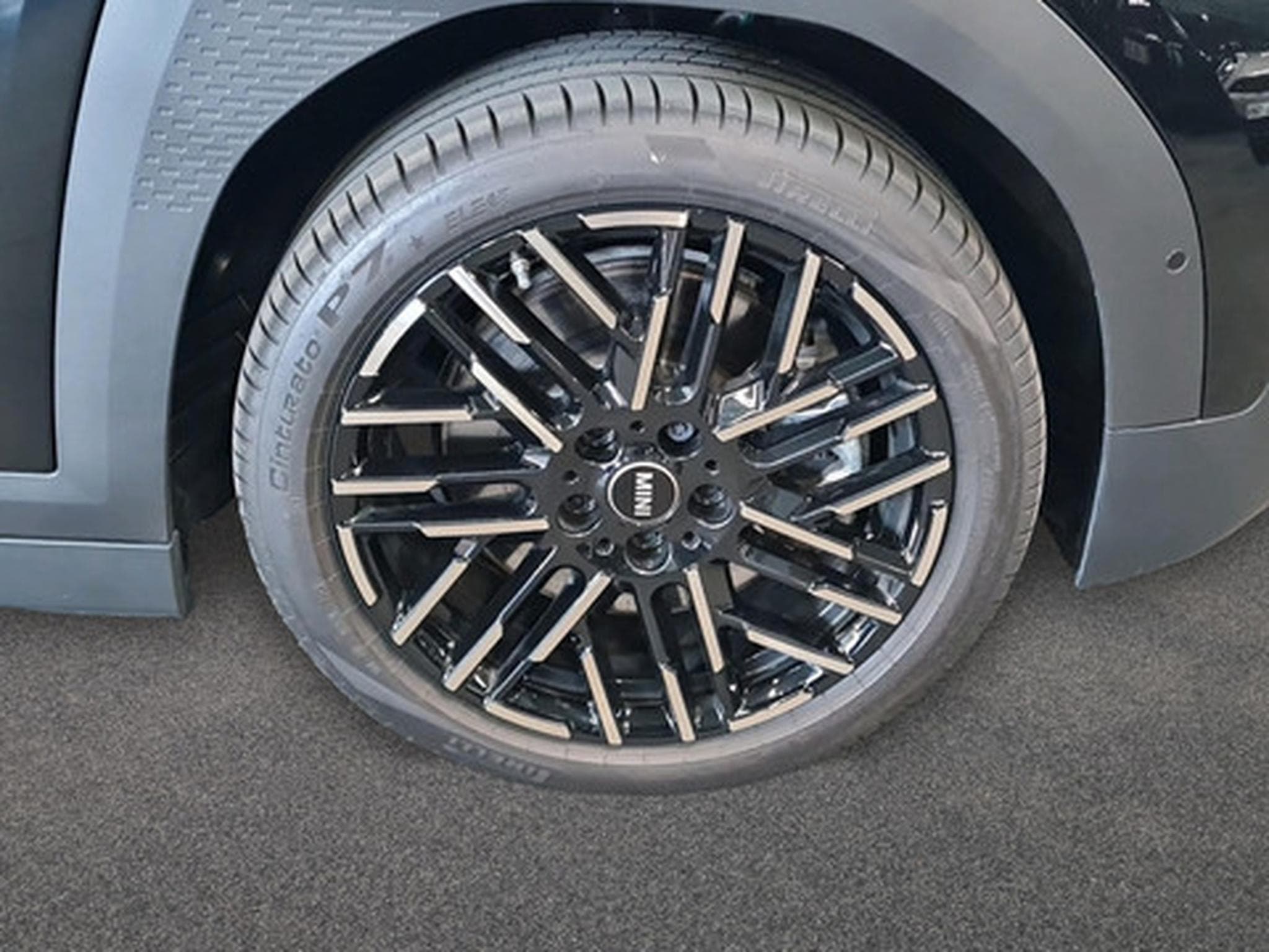 Mini Aceman SE (2026) - Photo 16