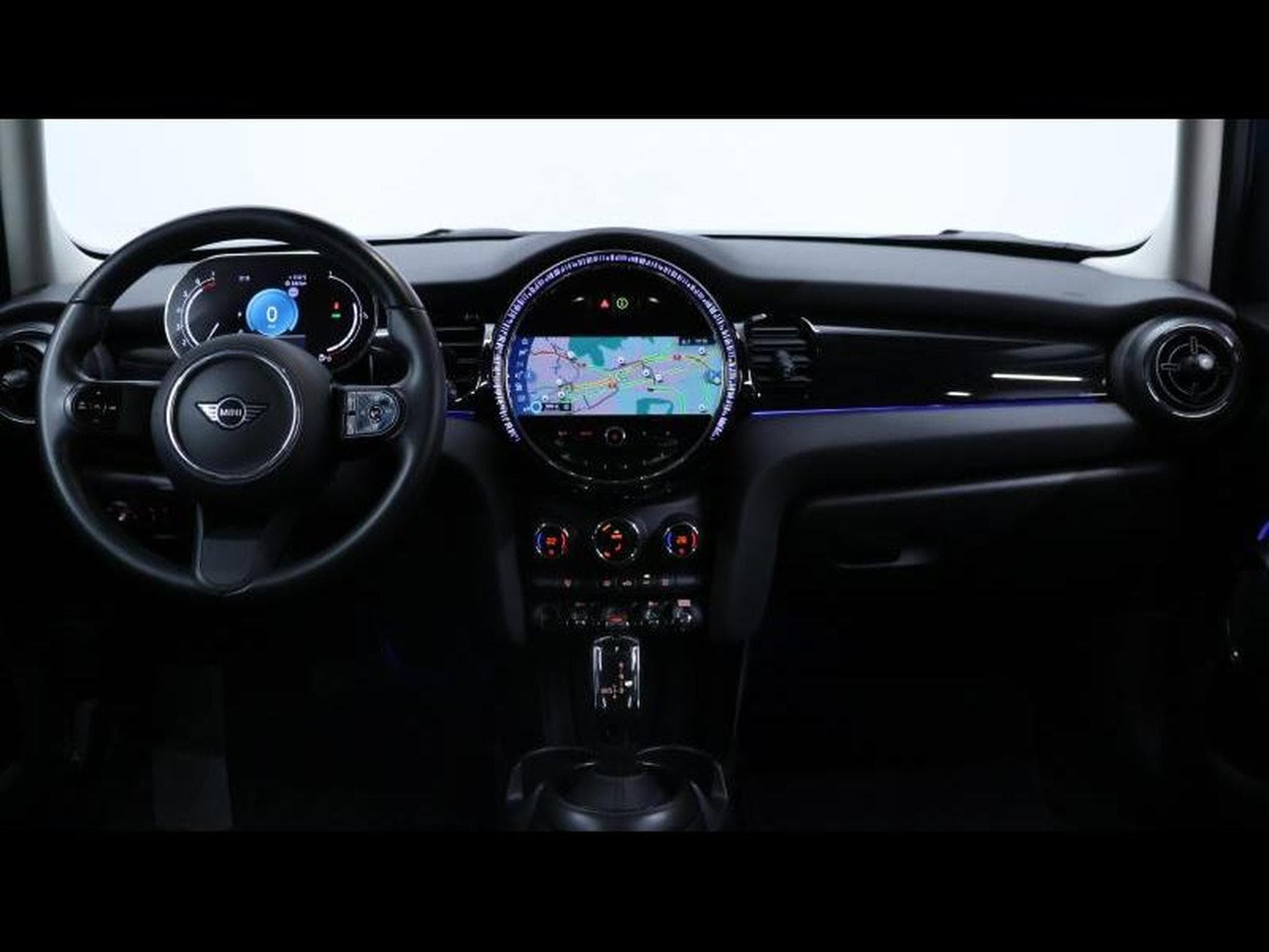 MINI Cooper 1.6 136 Hatch 5 portes Steptronic (2024) - Foto 15