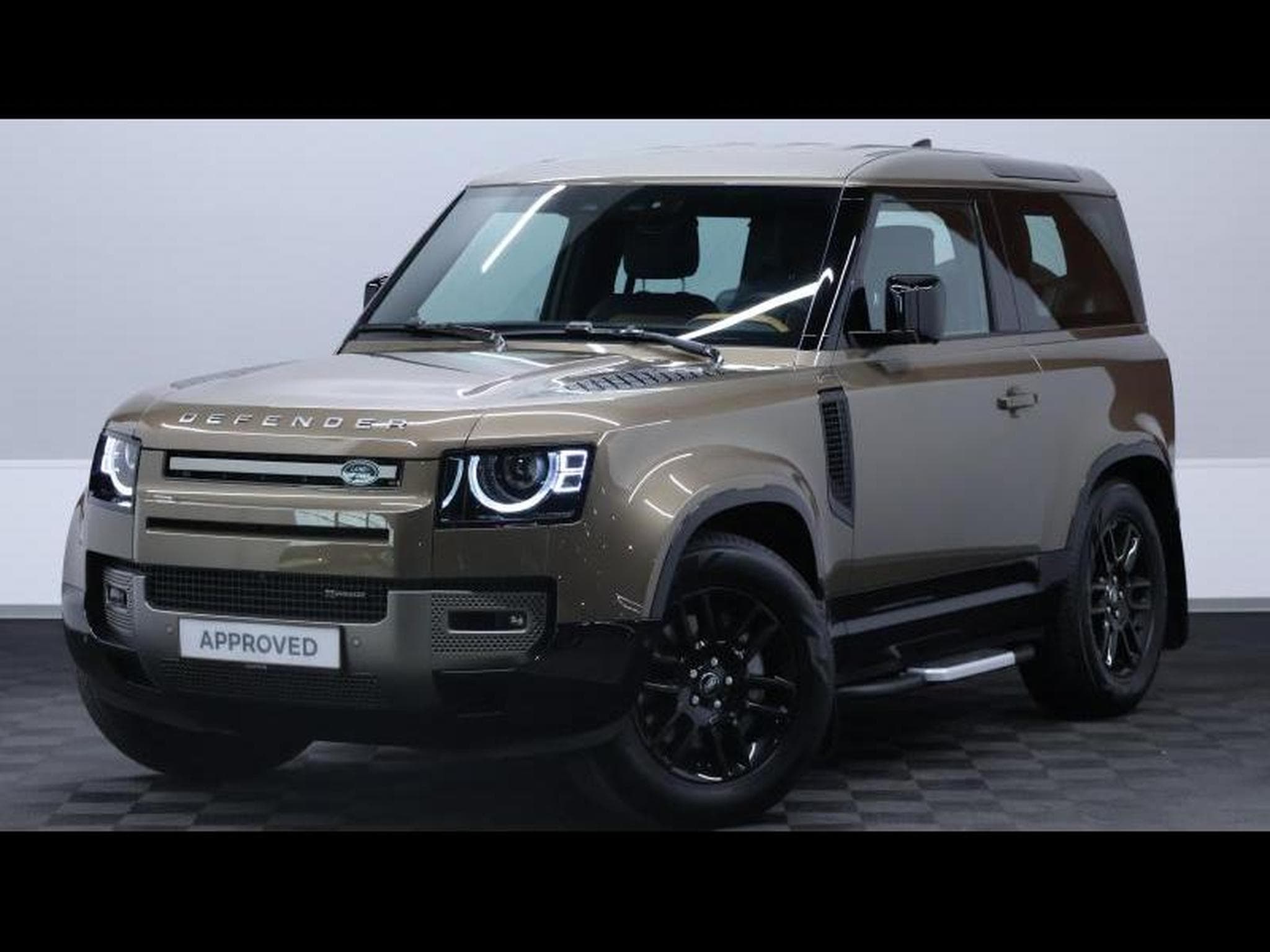 Land-Rover Defender 90 P400 X-Dynamic (2022) - Photo 1