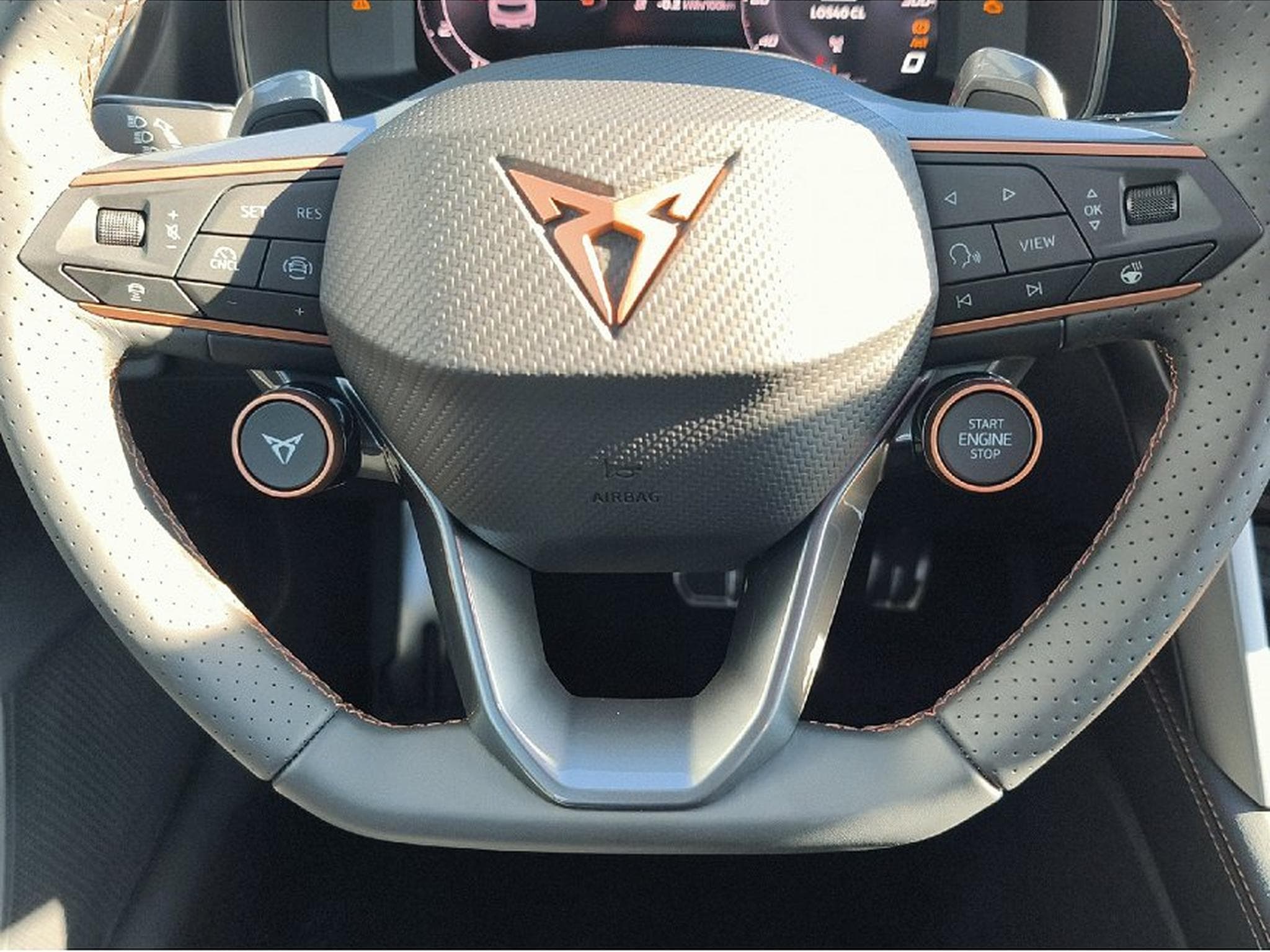 Cupra Formentor (2025) - Photo 12