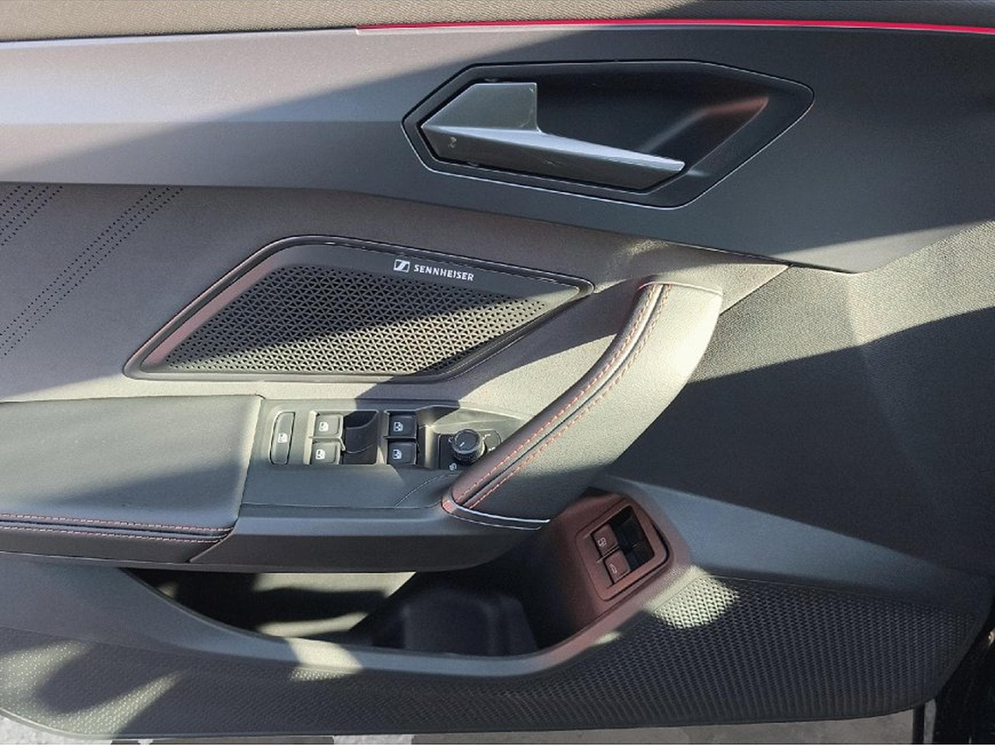 Cupra Formentor (2025) - Photo 9