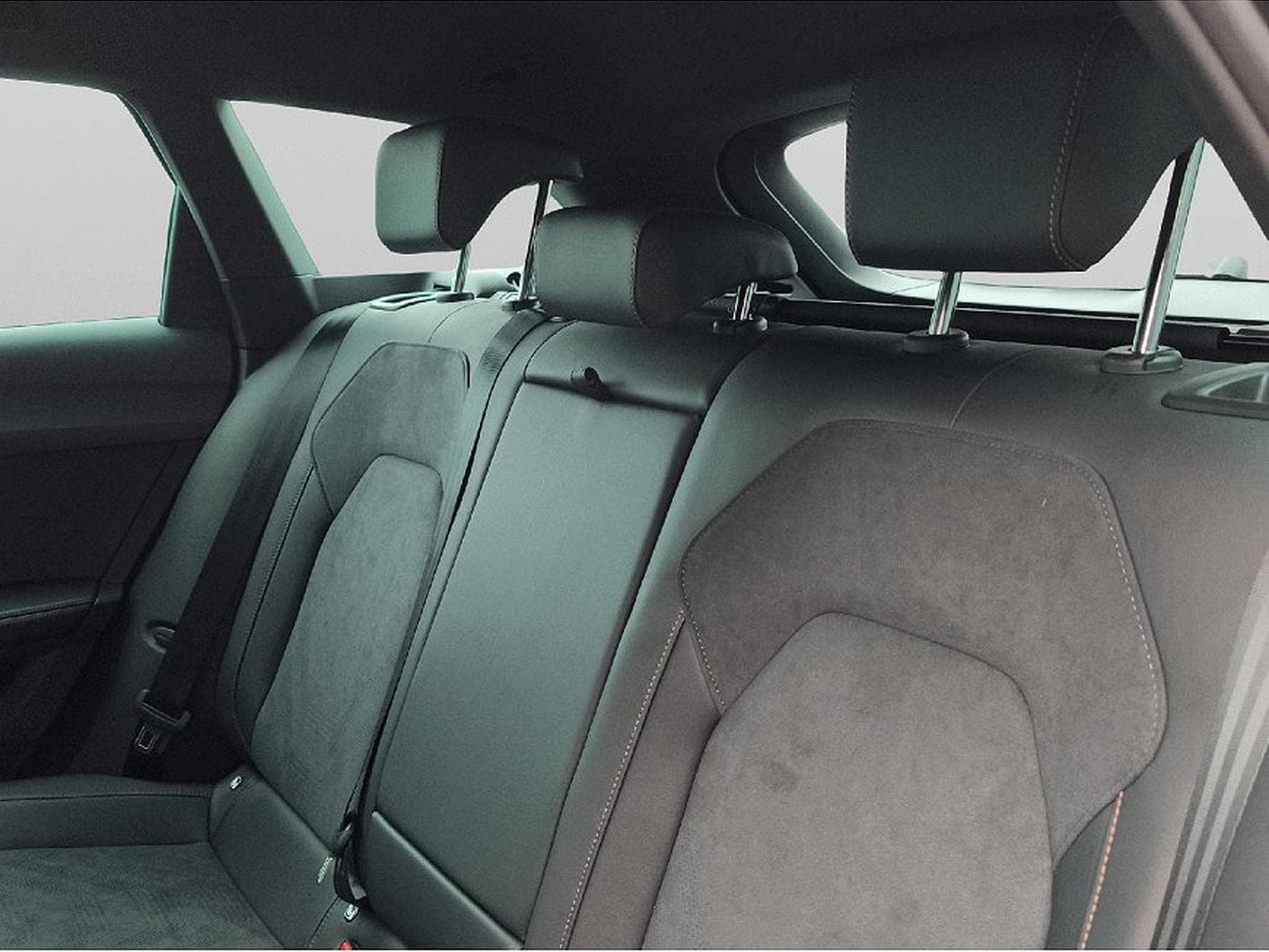 Cupra Leon (2025) - Photo 10