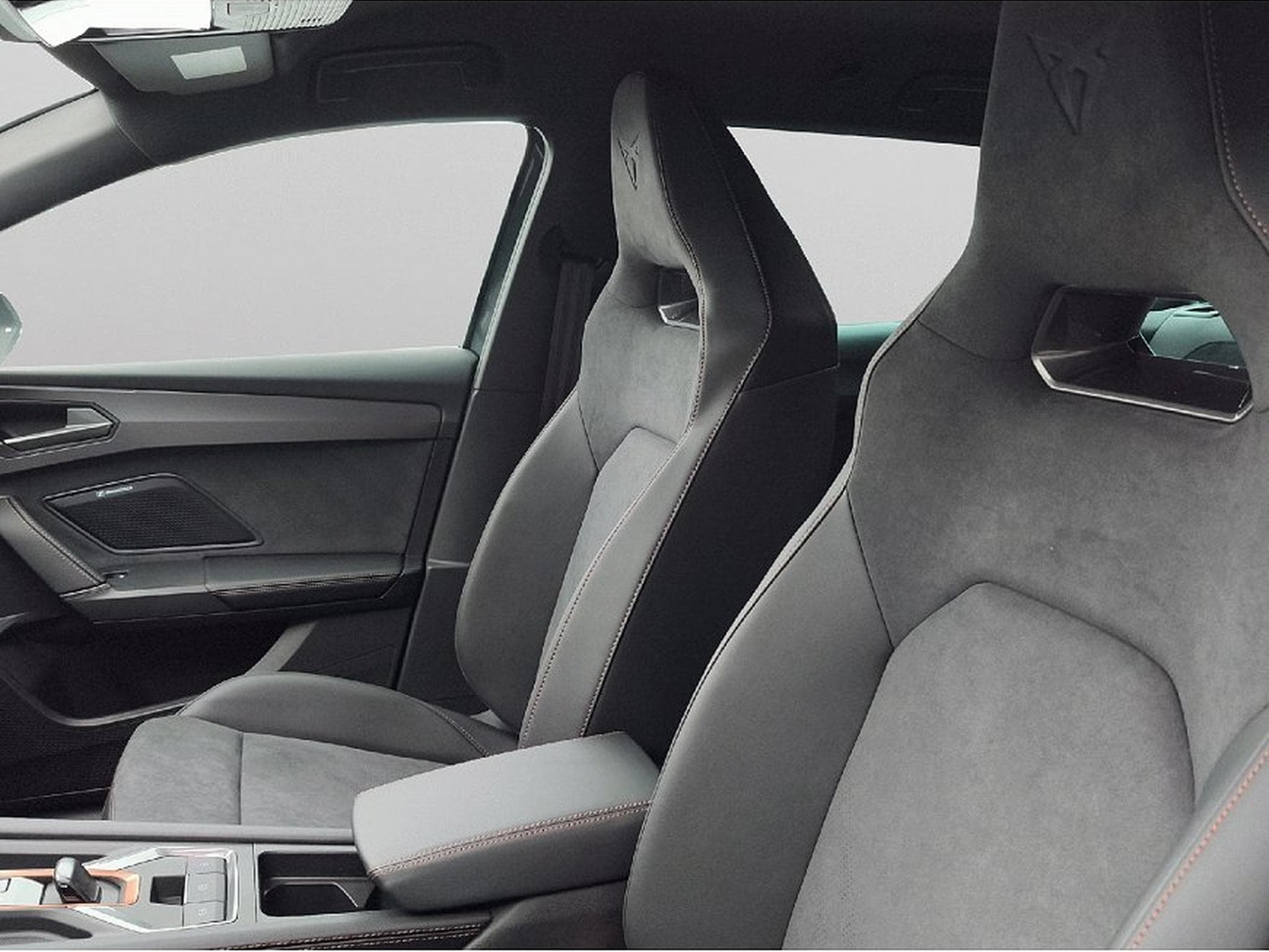 Cupra Leon (2025) - Photo 6