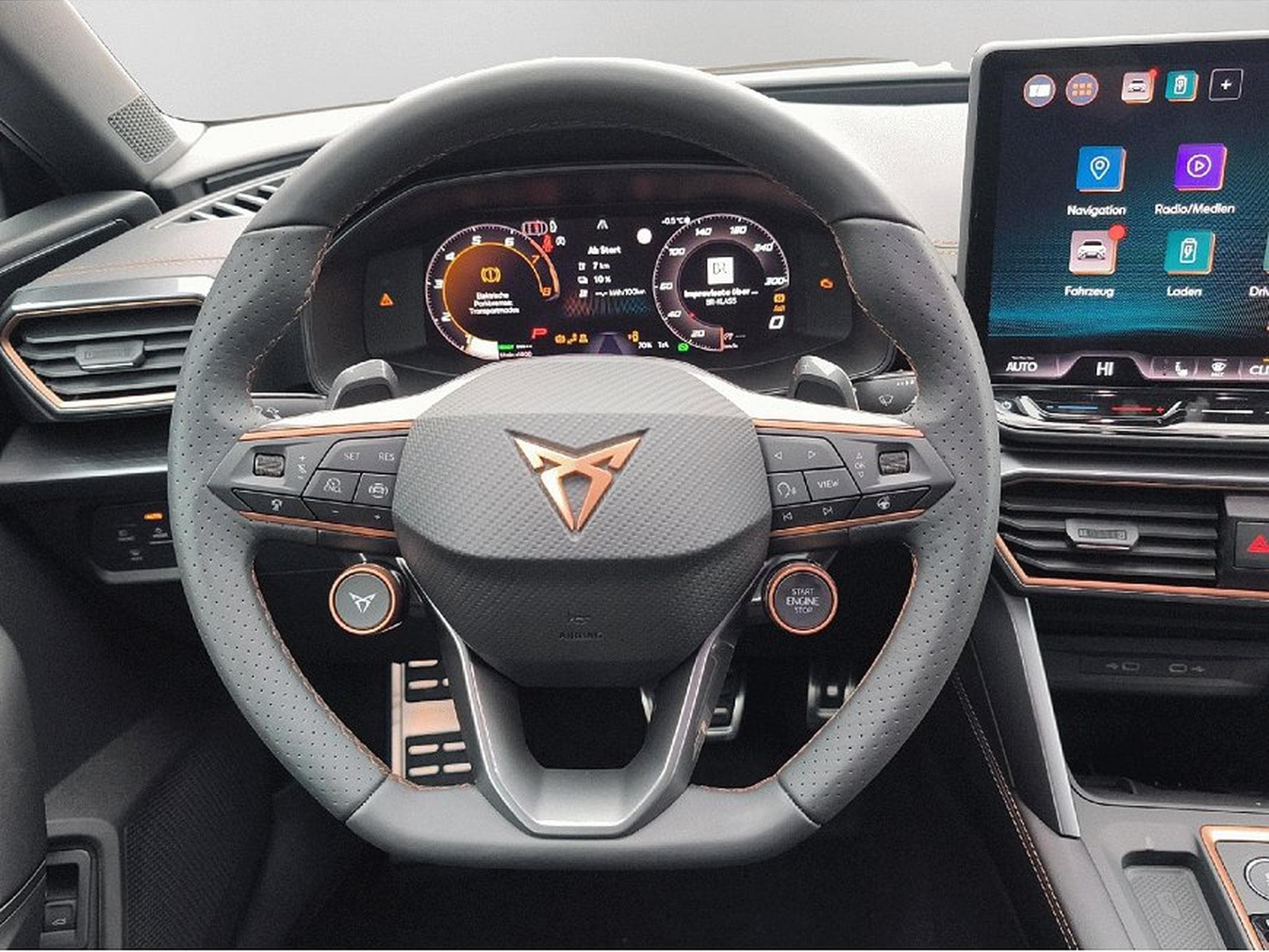 Cupra Leon (2025) - Photo 7