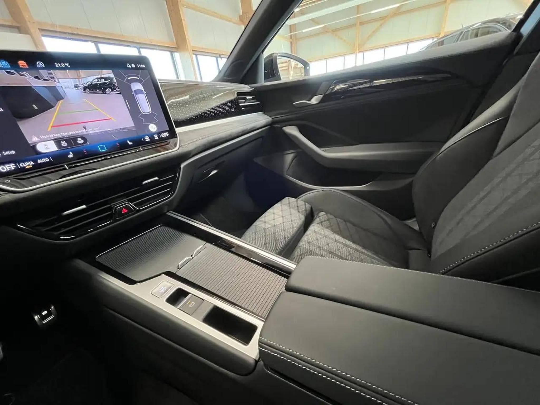 VW Passat (2025) - Photo 17