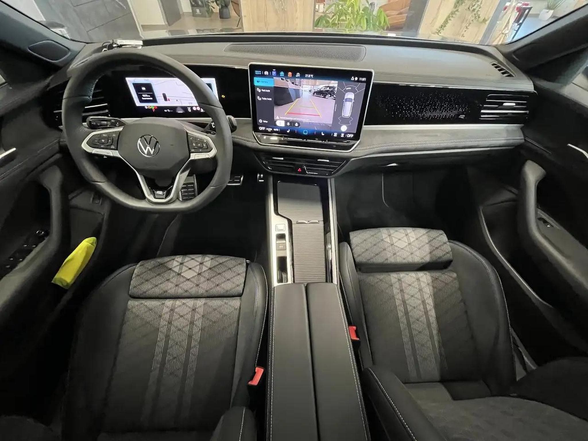 VW Passat (2025) - Photo 8