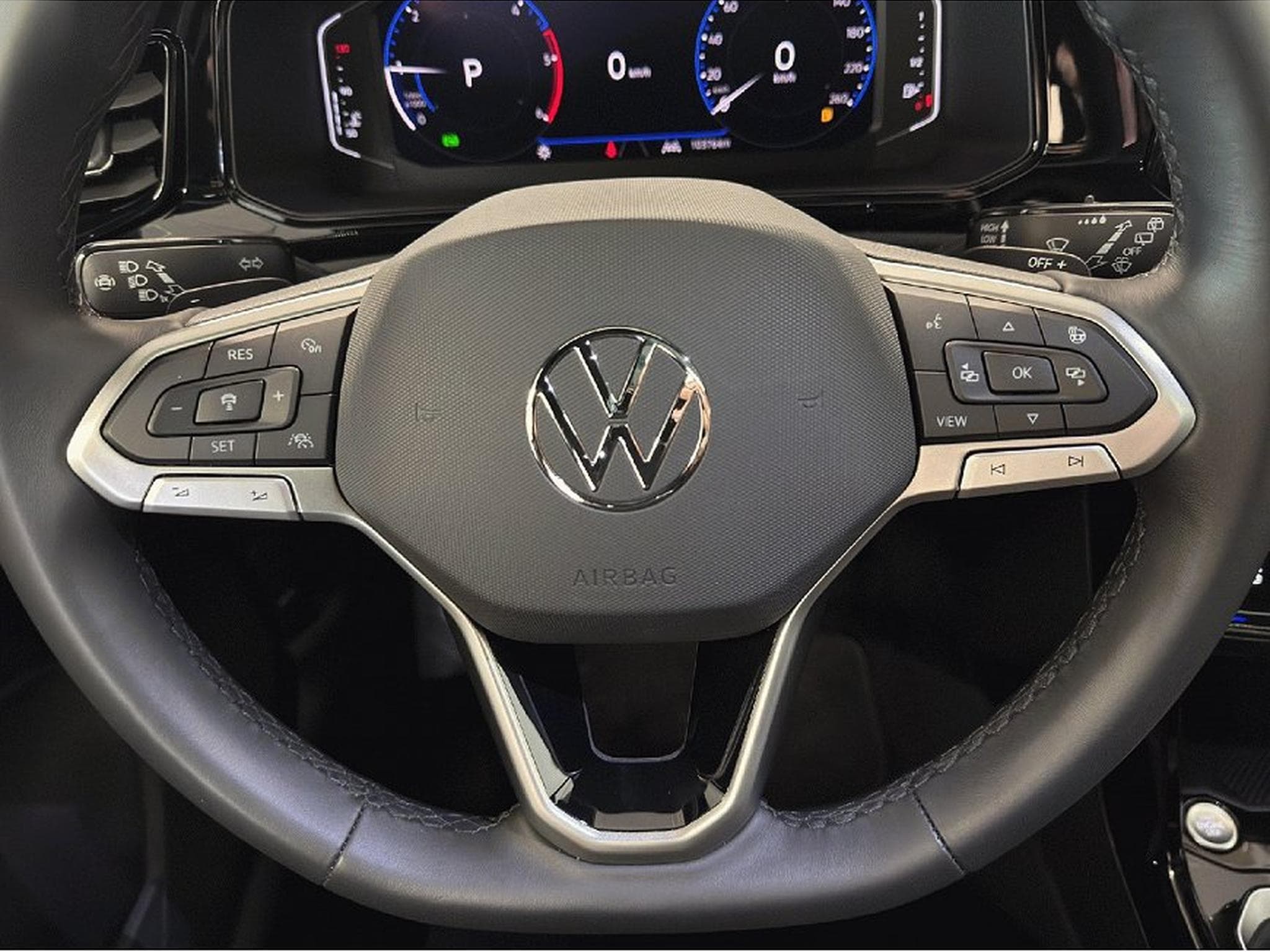 VW T-Roc (2025) - Photo 16