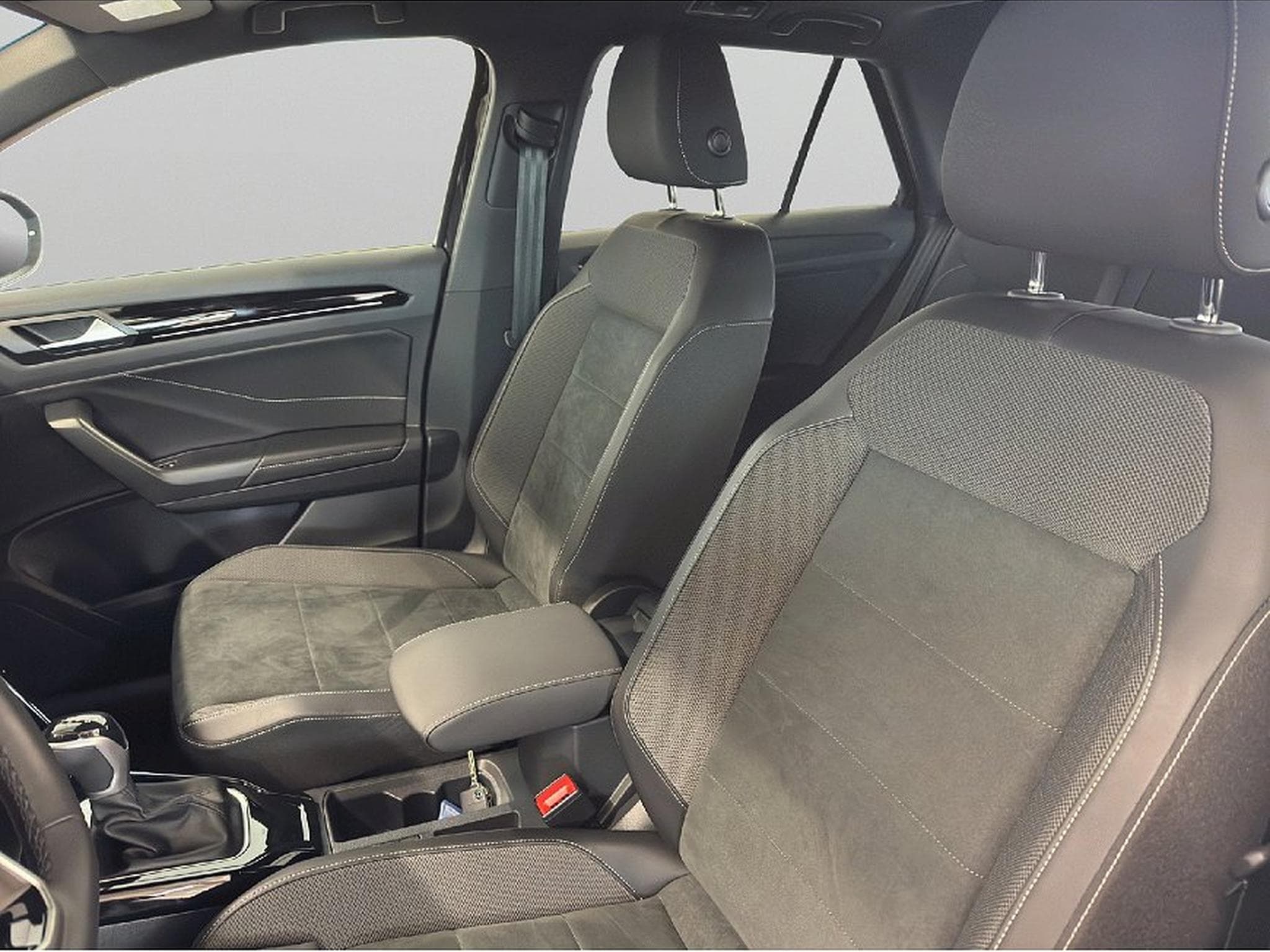 VW T-Roc (2025) - Photo 9