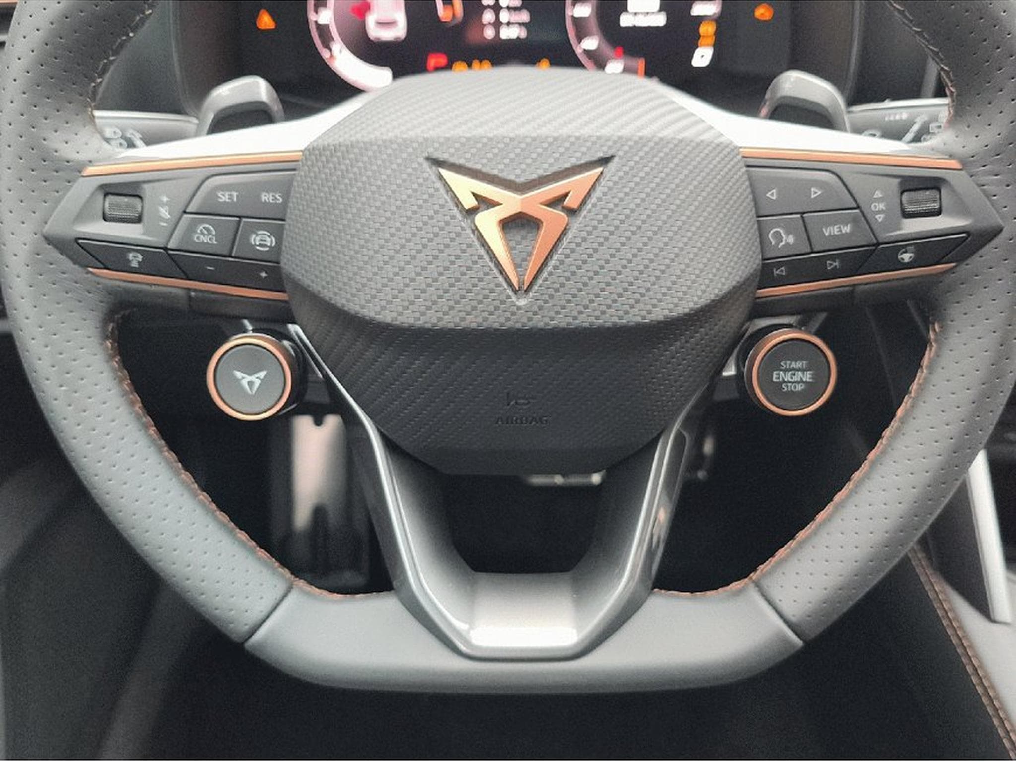 Cupra Formentor (2025) - Photo 12