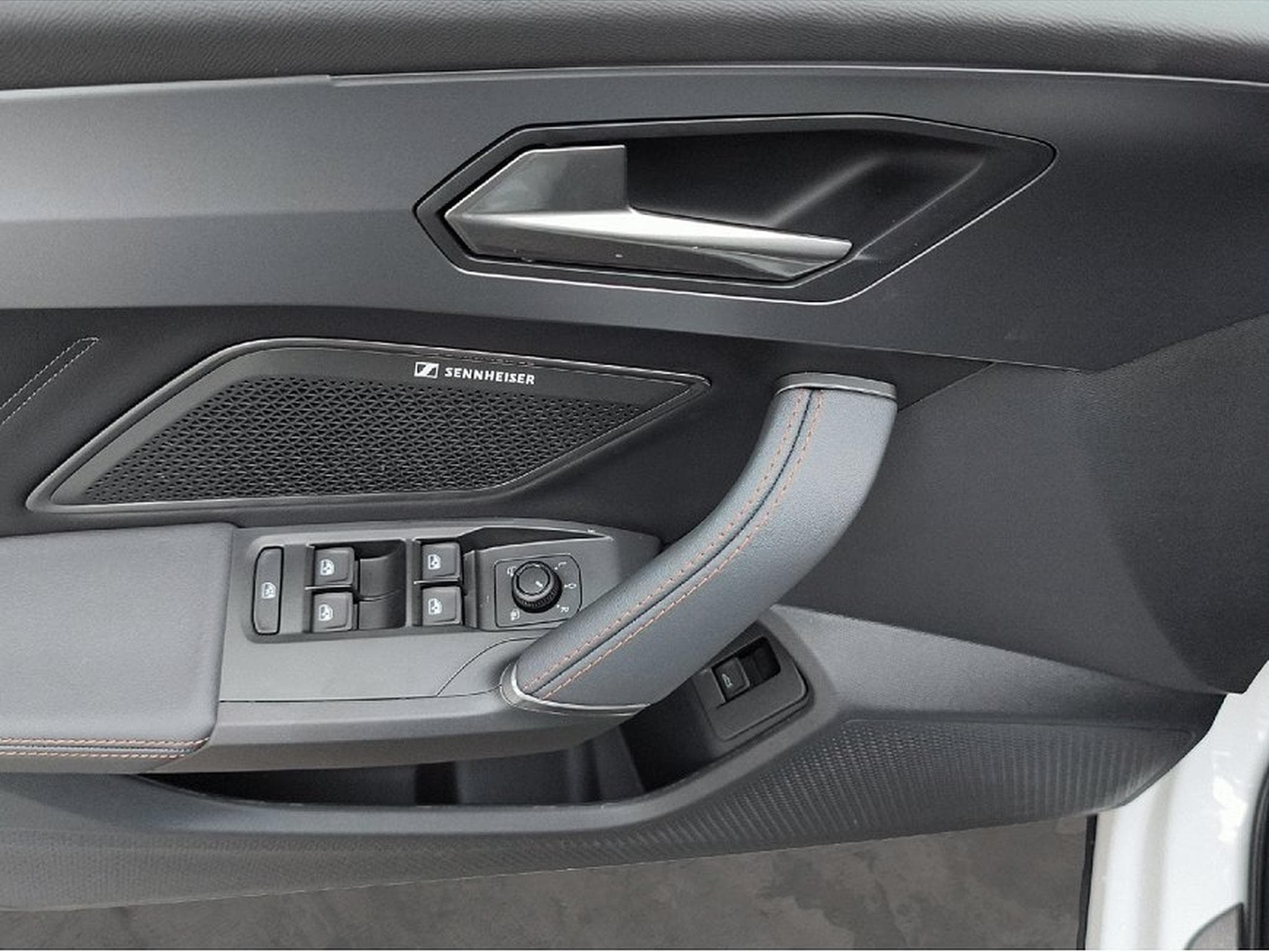 Cupra Formentor (2025) - Photo 9