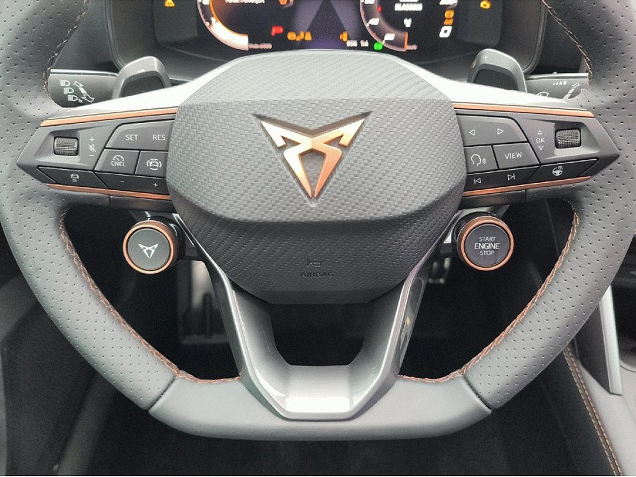 Cupra Formentor (2025) - Photo 12