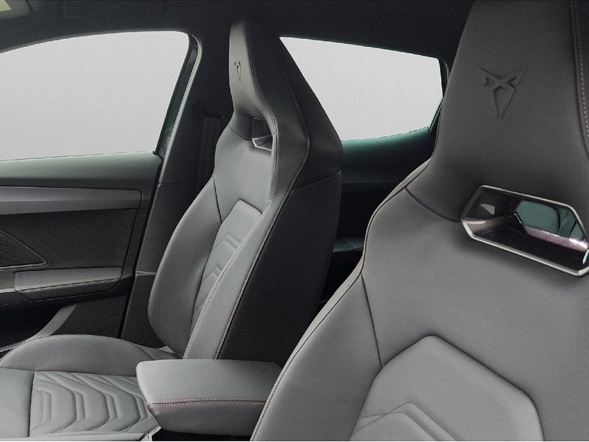 Cupra Formentor (2025) - Photo 6