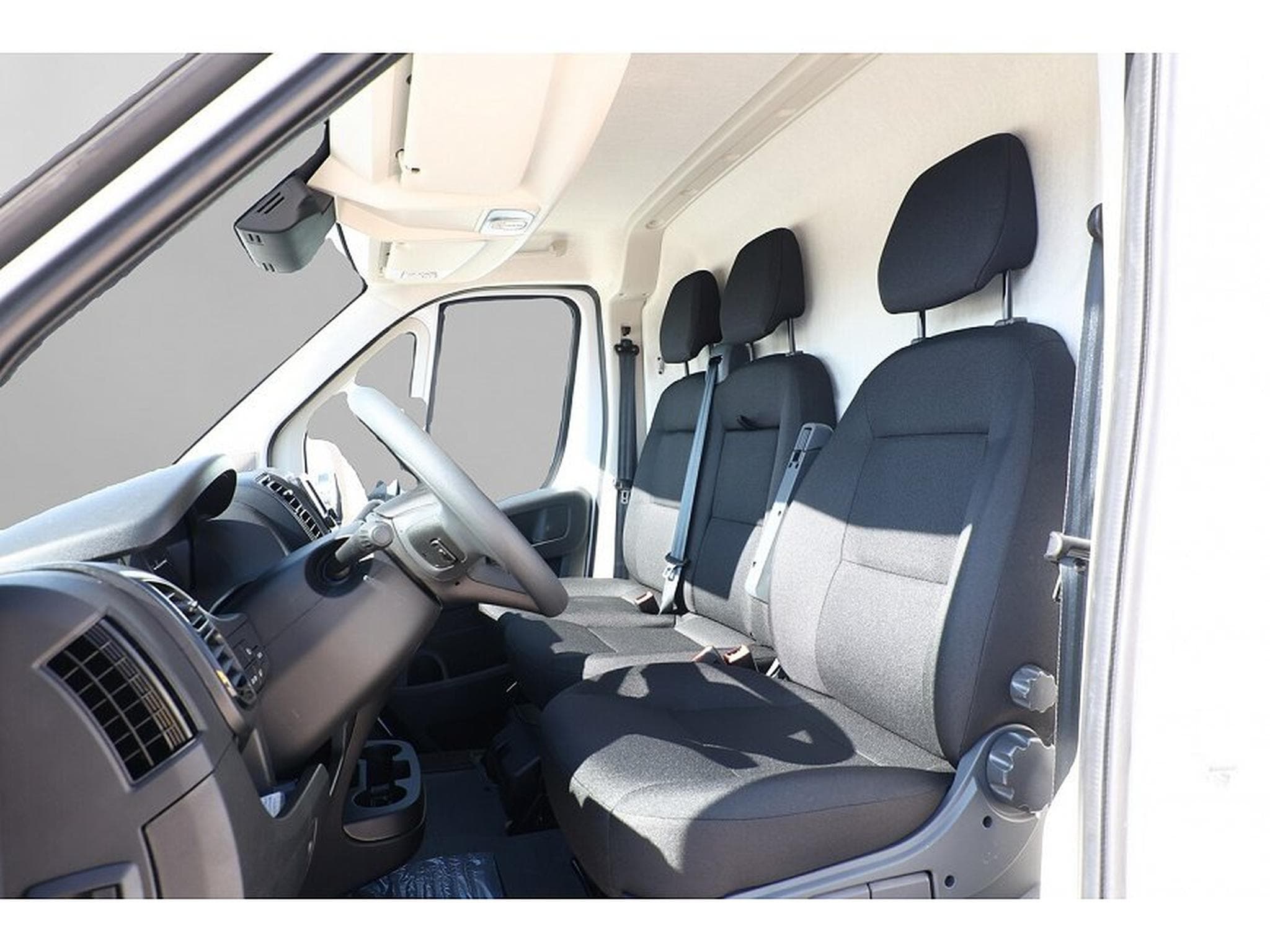 Ford Transit (2025) - Photo 5