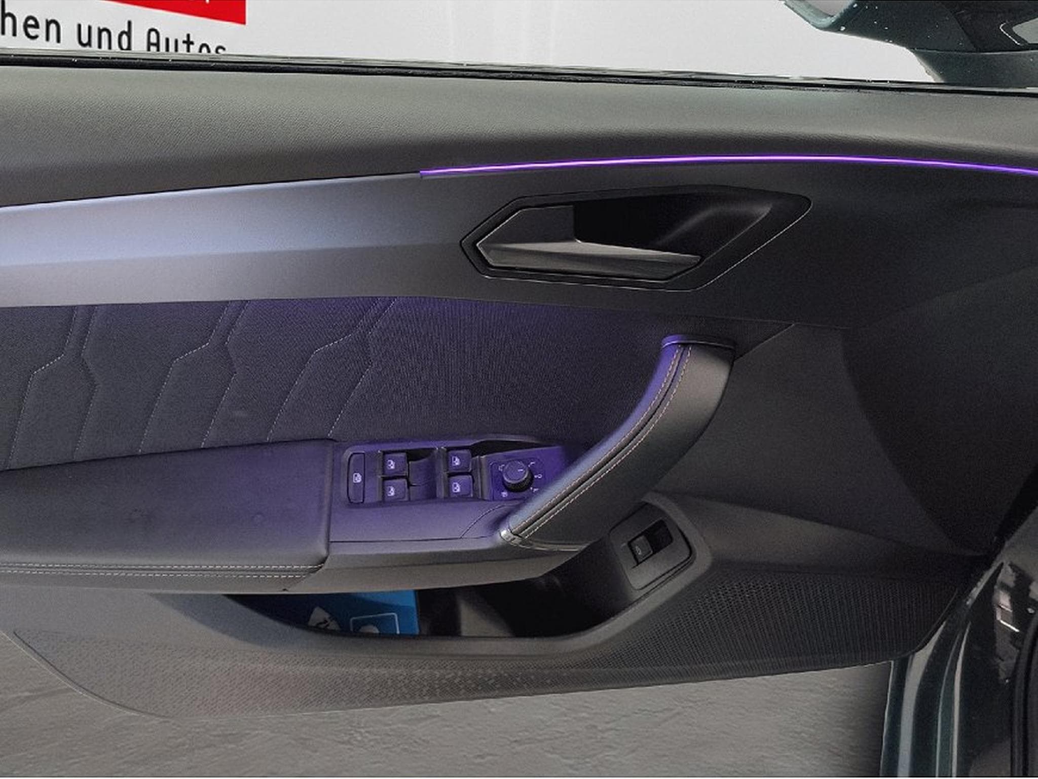 Cupra Leon (2025) - Photo 9