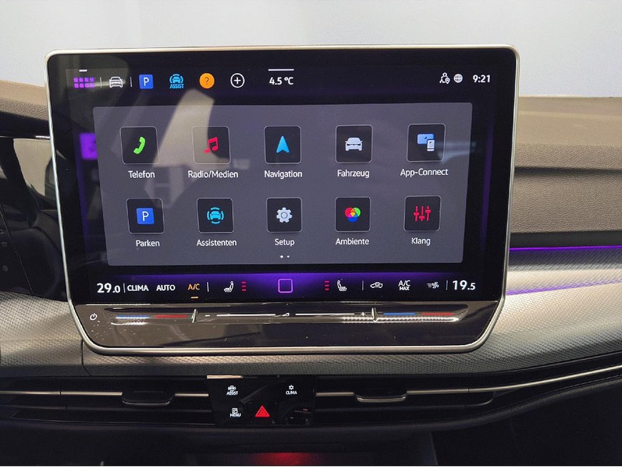 VW Golf (2025) - Photo 13