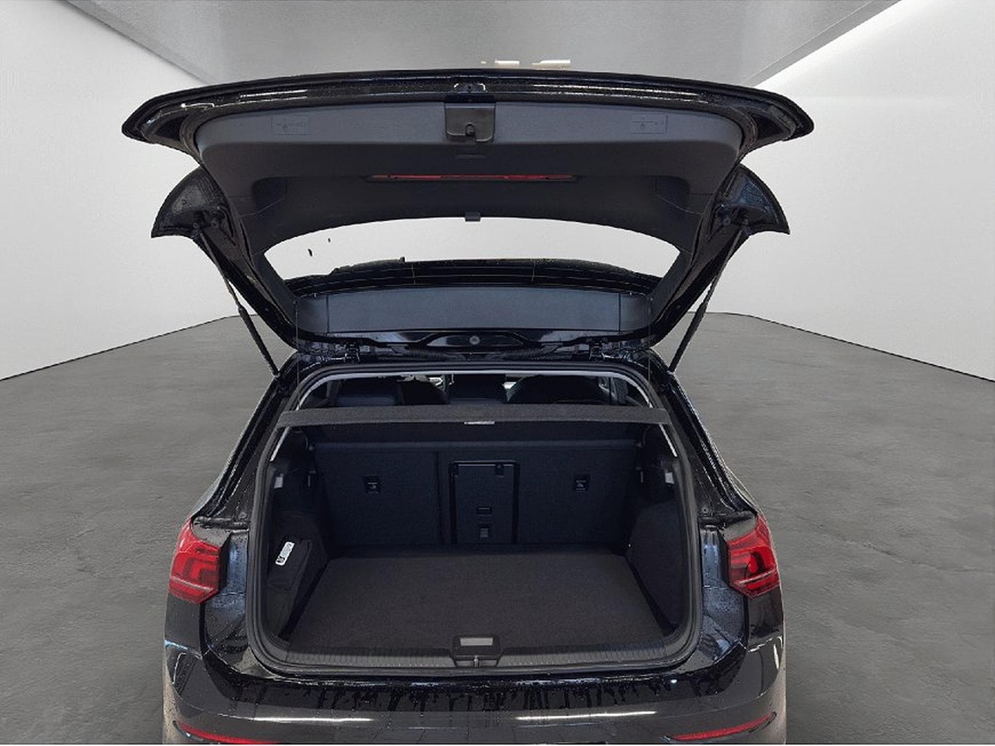 VW Golf (2025) - Photo 6