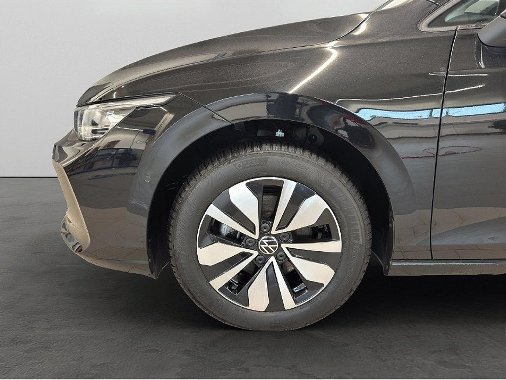 VW Golf (2025) - Photo 8