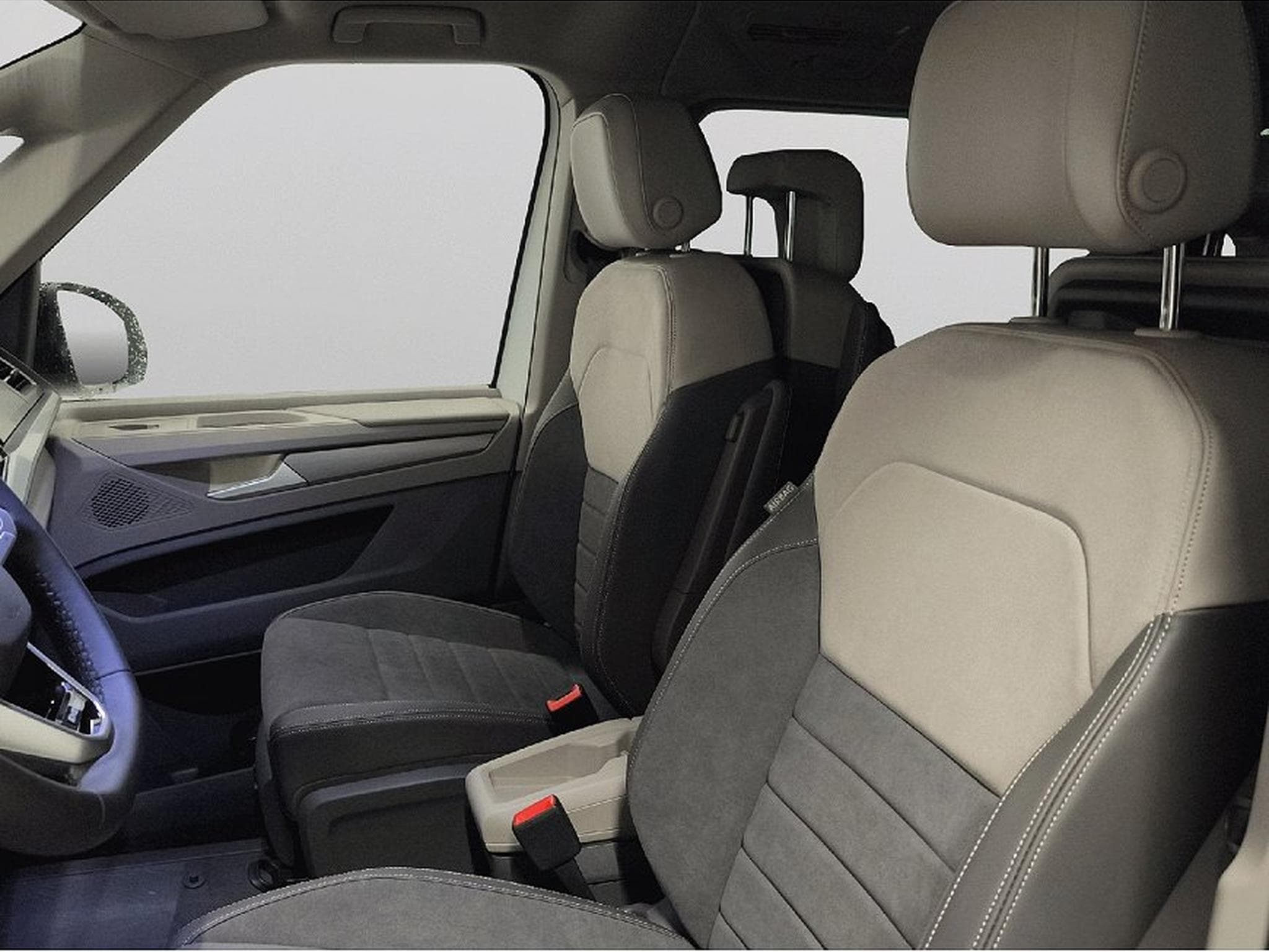 VW Multivan (2026) - Photo 6