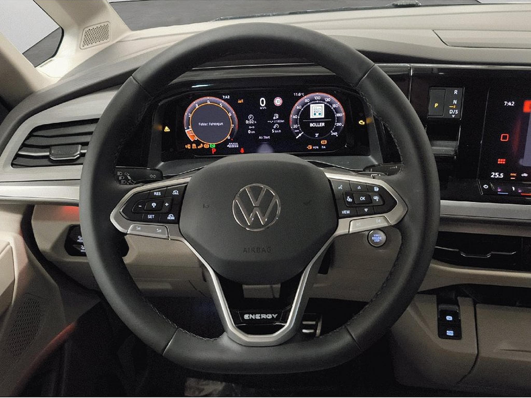 VW Multivan (2026) - Photo 7