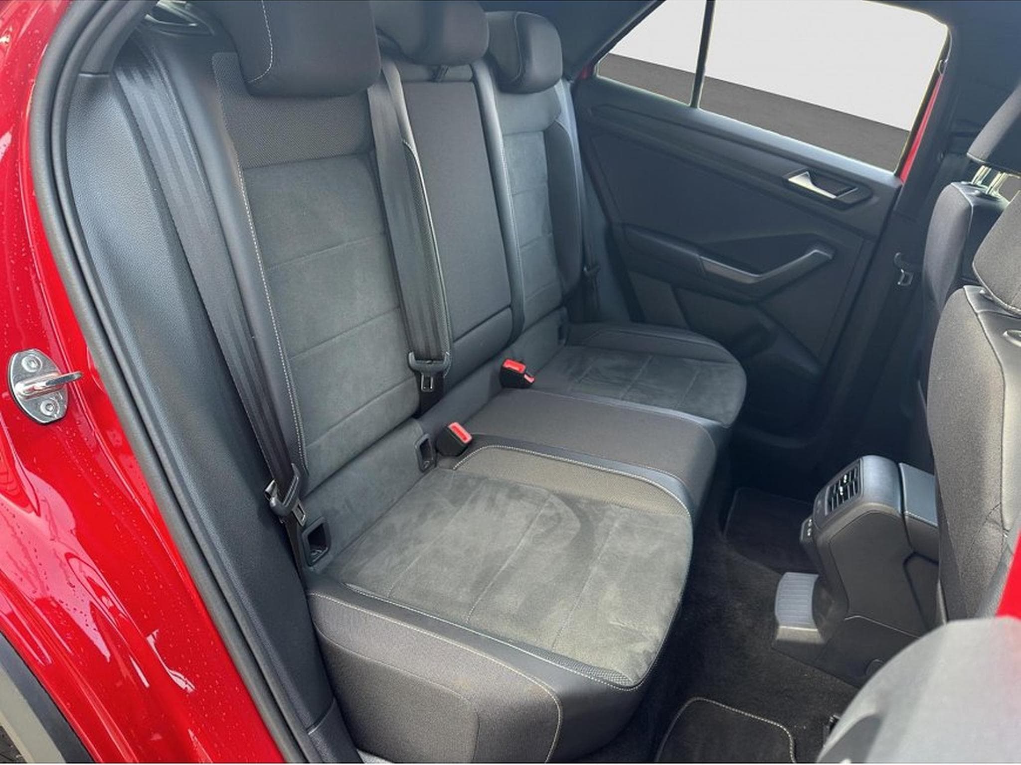 VW T-Roc (2025) - Photo 18