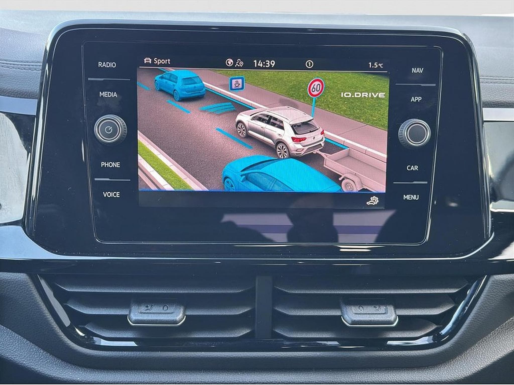 VW T-Roc (2025) - Photo 19