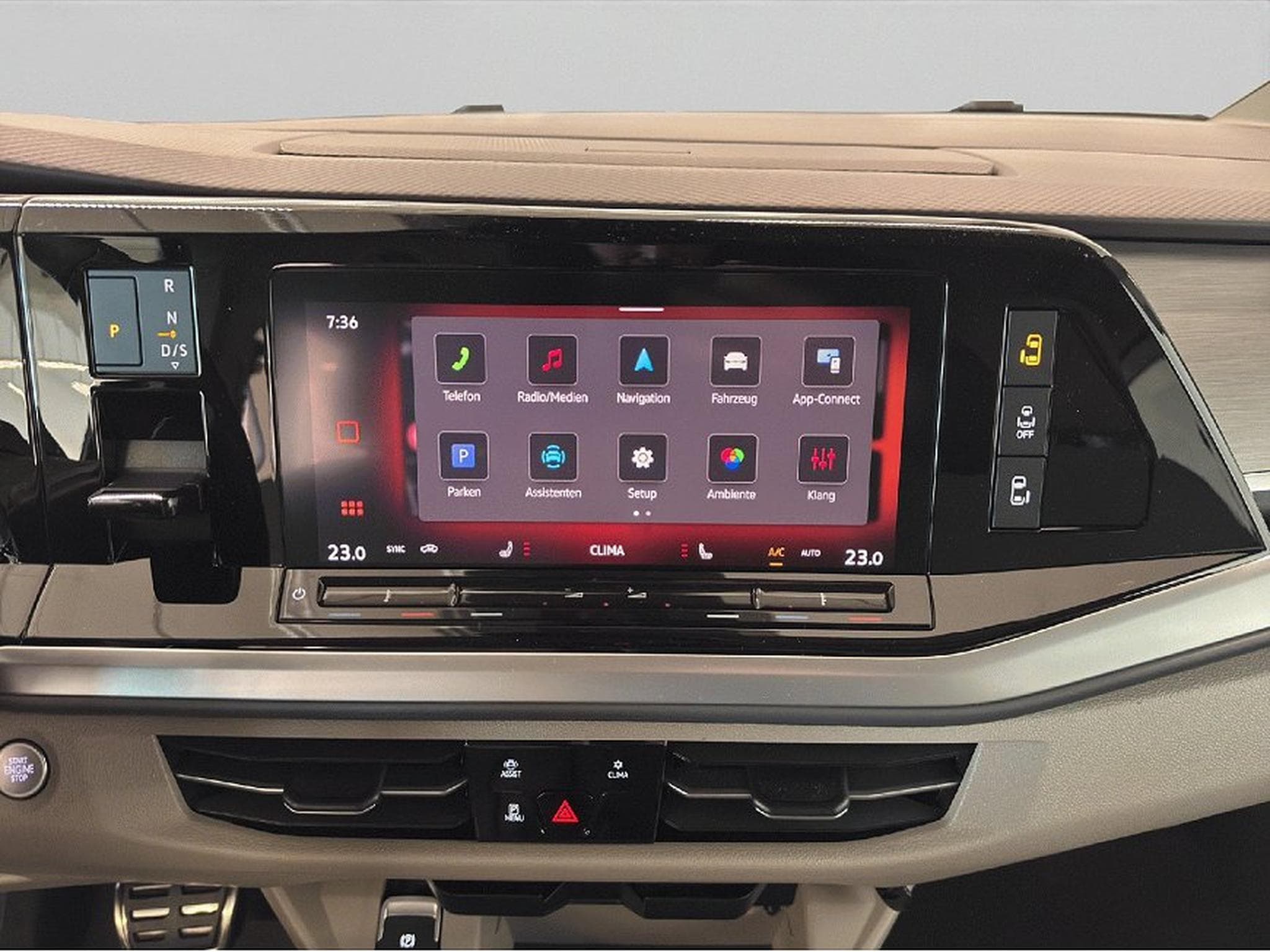 VW Multivan (2026) - Photo 15