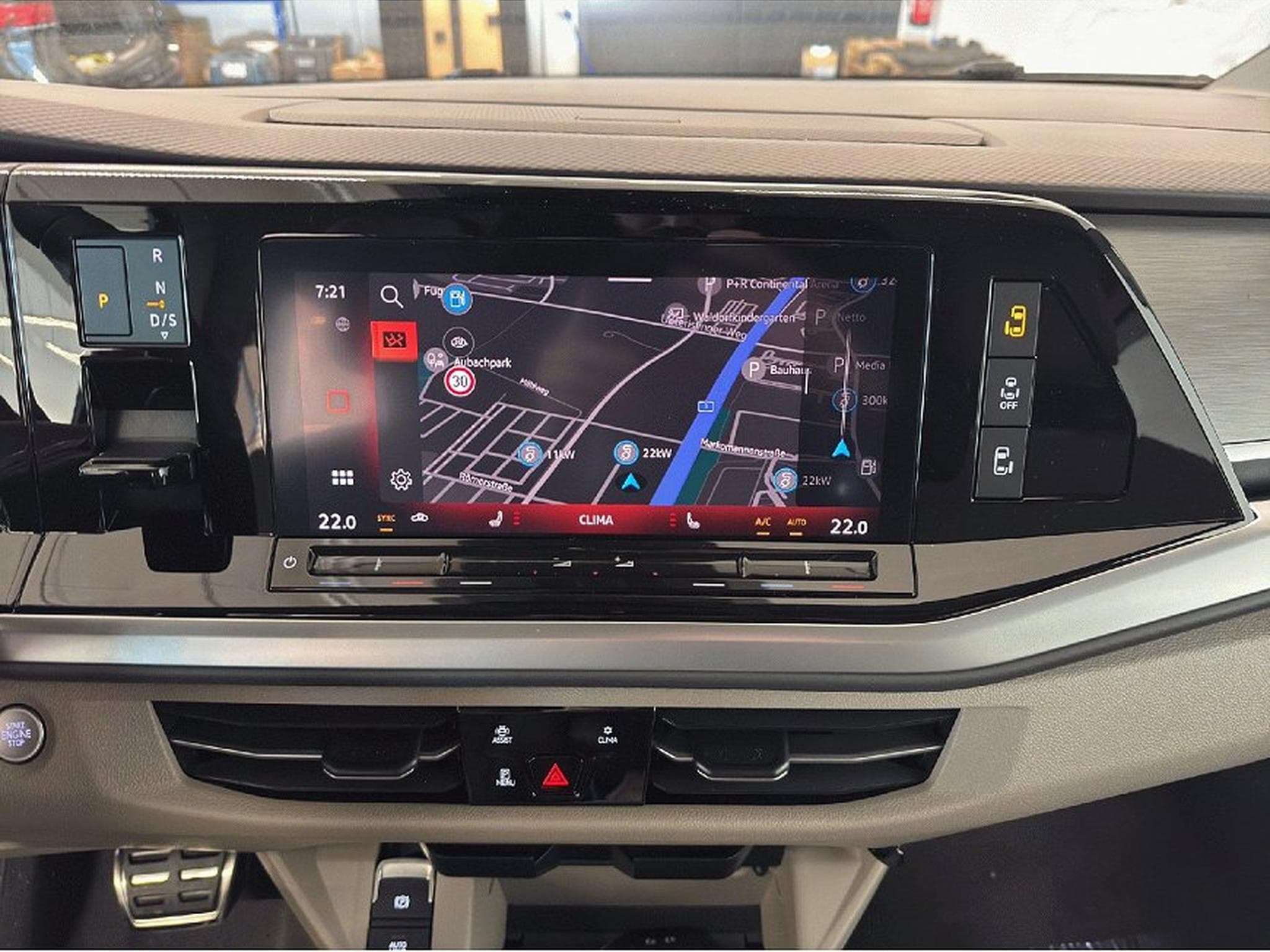 VW Multivan (2026) - Photo 16