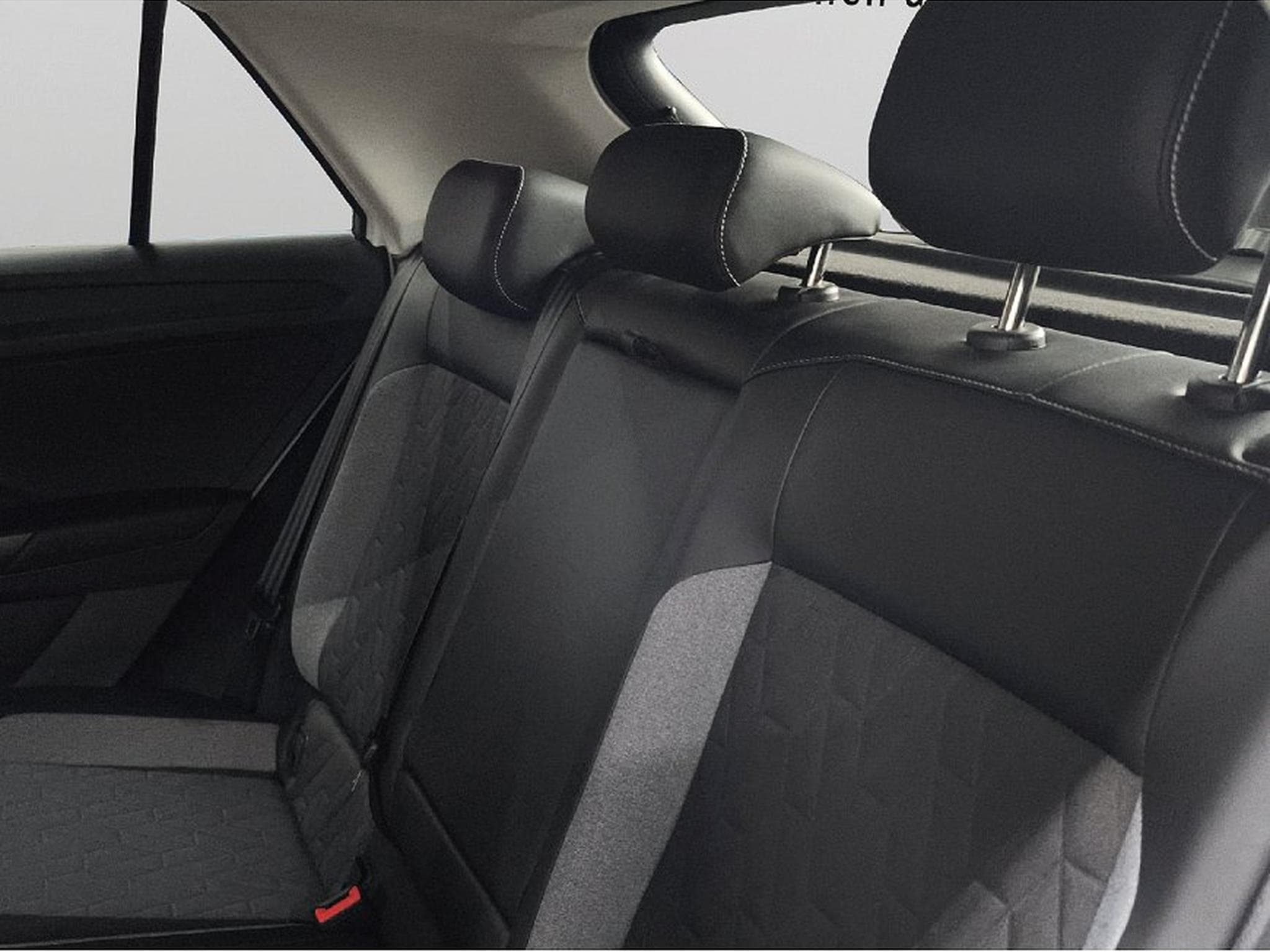 VW T-Roc (2025) - Photo 10