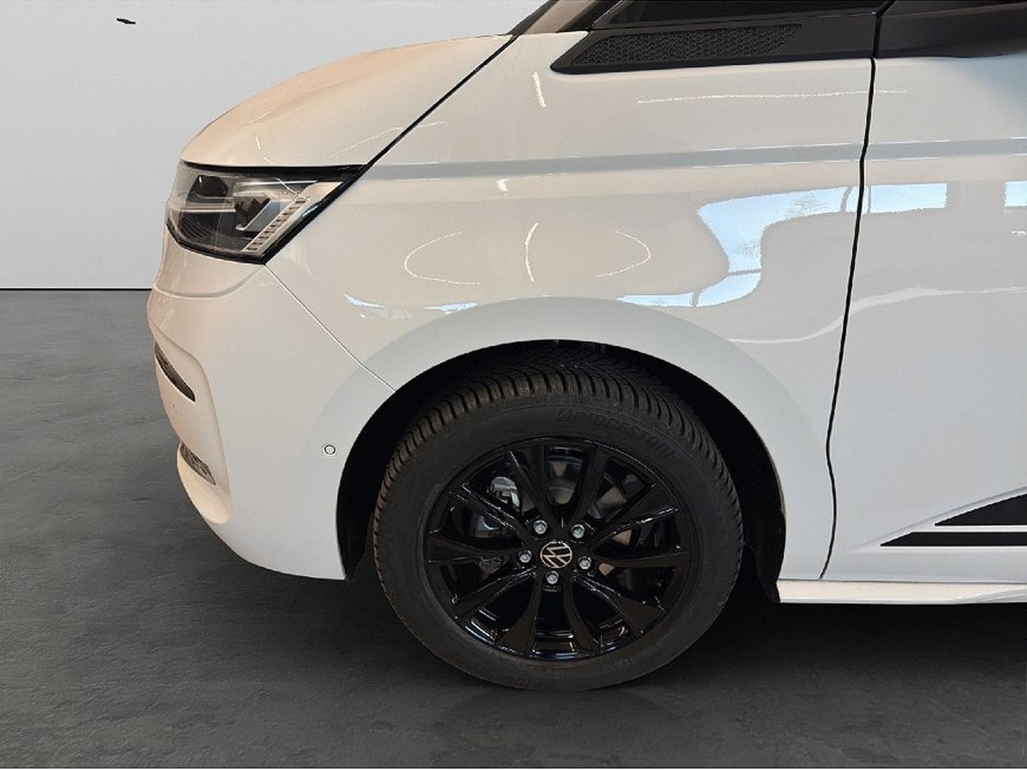 VW Multivan (2026) - Photo 8