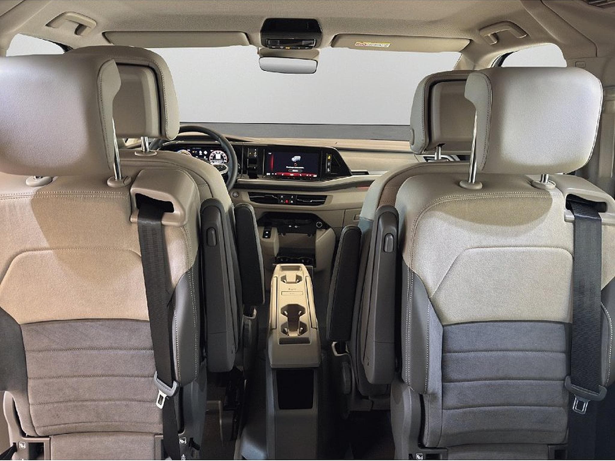 VW Multivan (2026) - Photo 12