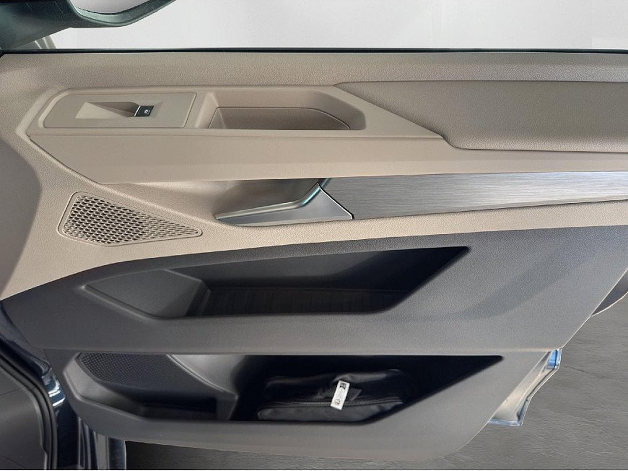 VW Multivan (2026) - Photo 19