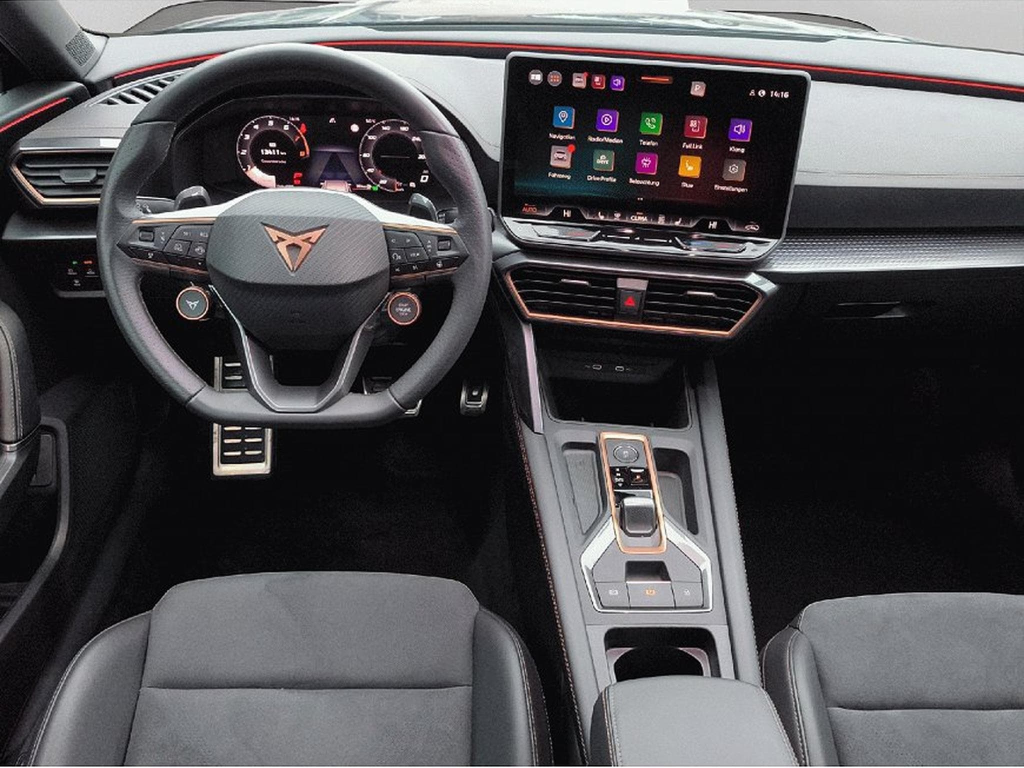 Cupra Leon (2025) - Photo 11