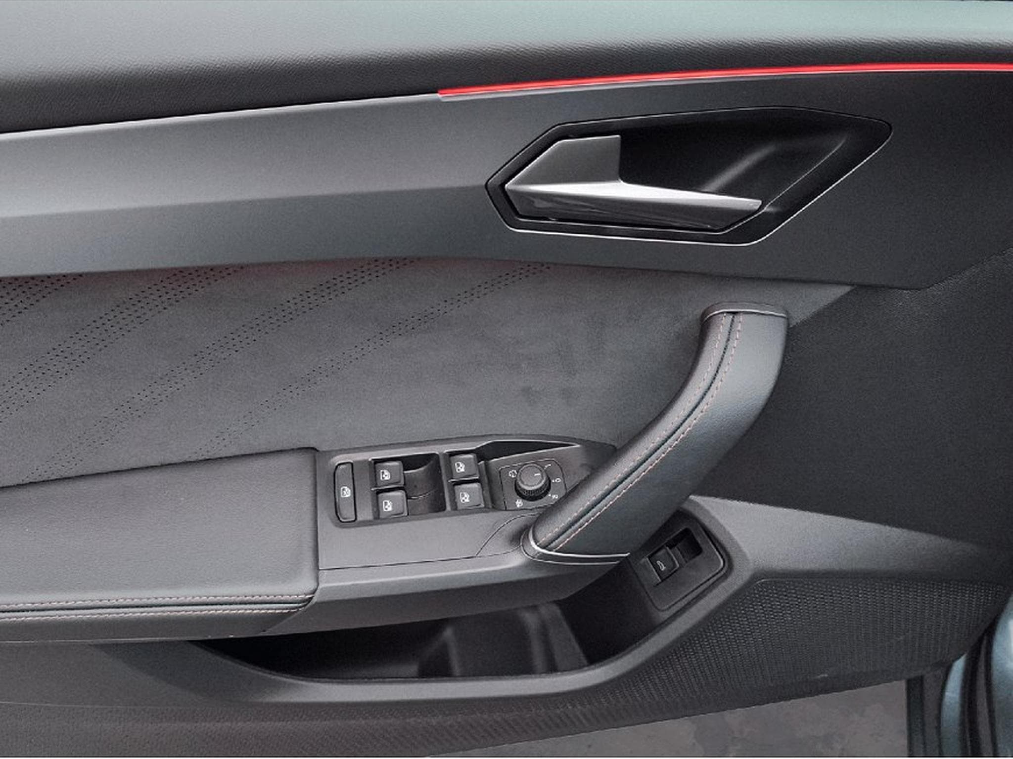 Cupra Leon (2025) - Photo 9