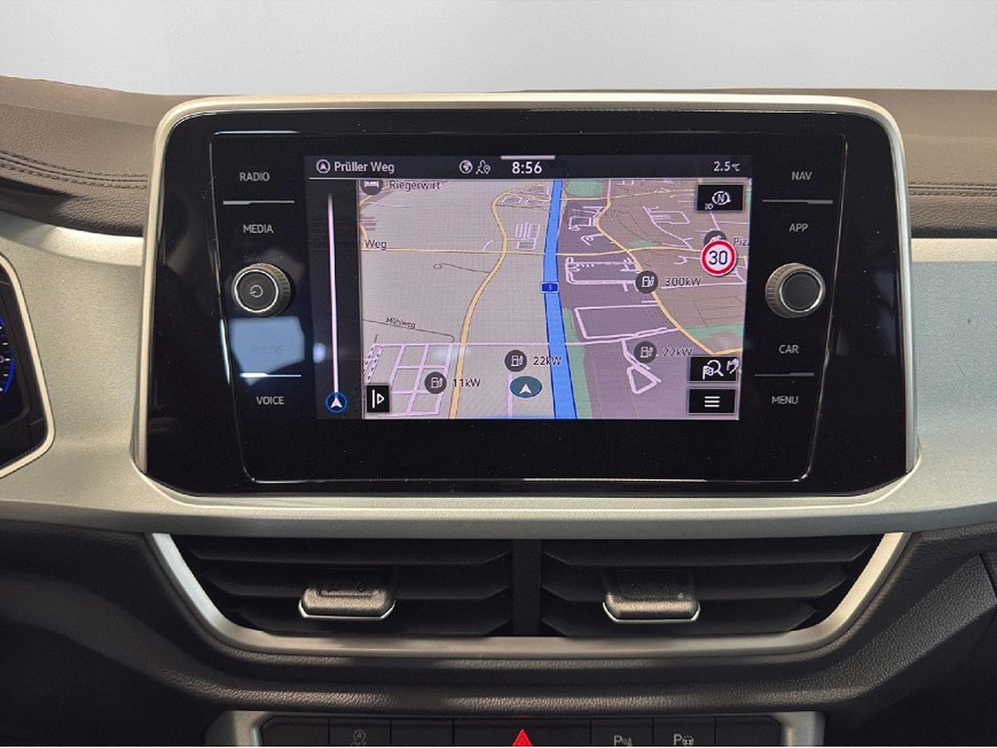 VW T-Roc (2025) - Photo 14