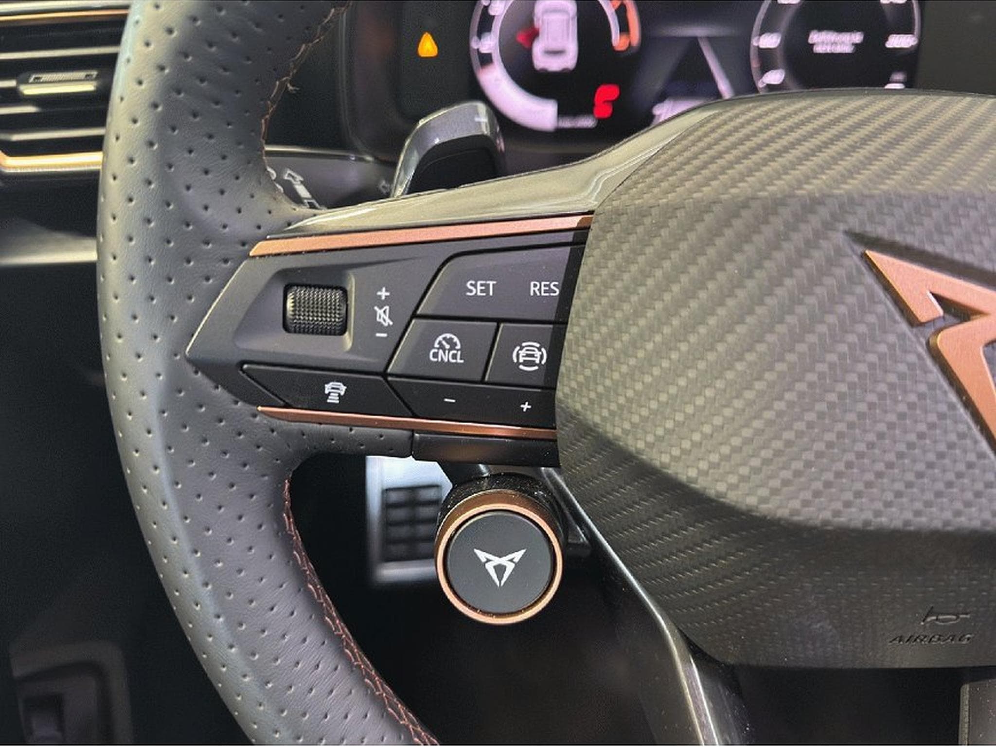 Cupra Formentor (2025) - Photo 15