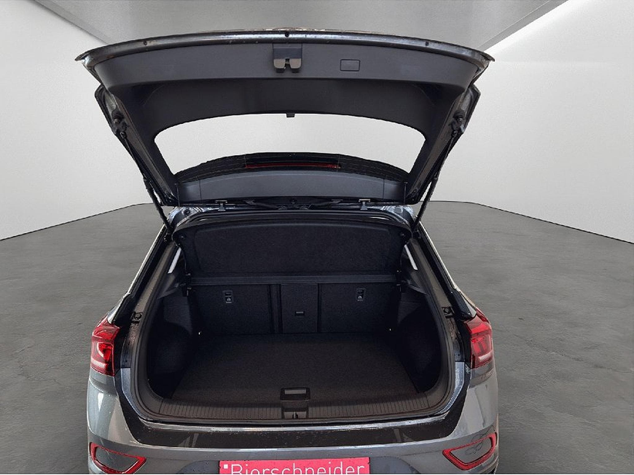 VW T-Roc (2025) - Photo 18