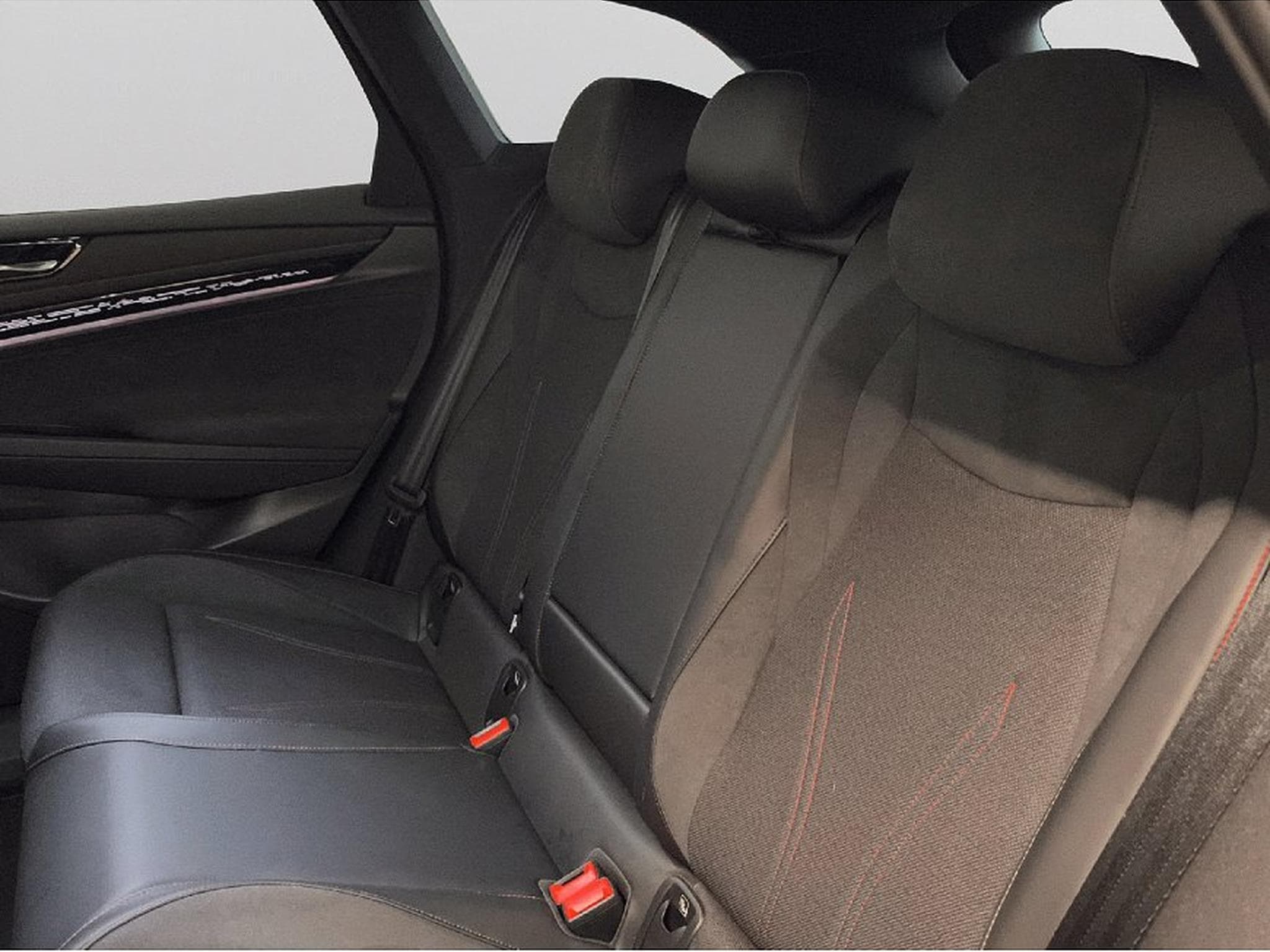 VW ID.5 (2025) - Photo 10