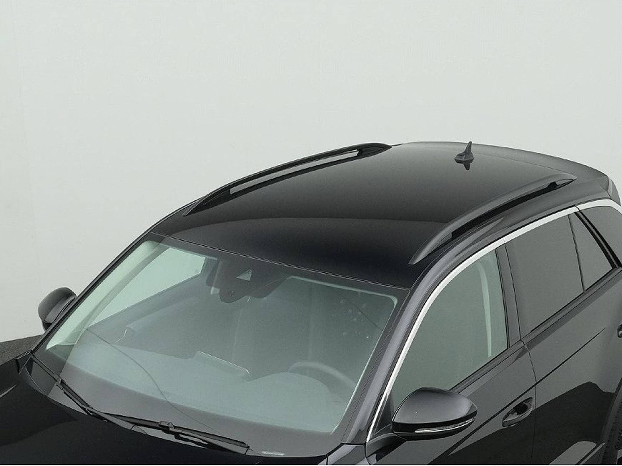 VW T-Roc (2025) - Photo 18