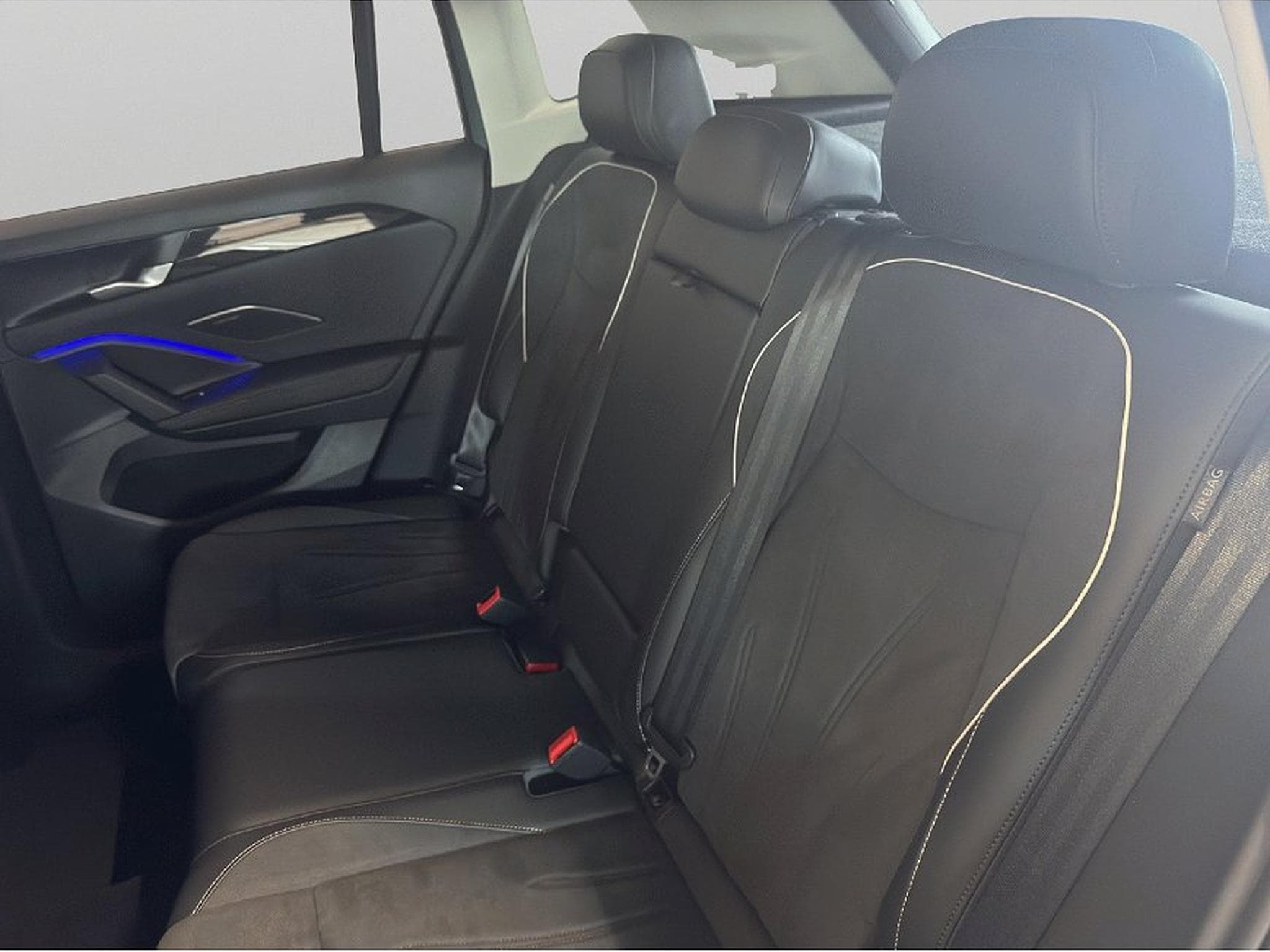 VW Tiguan (2025) - Photo 11