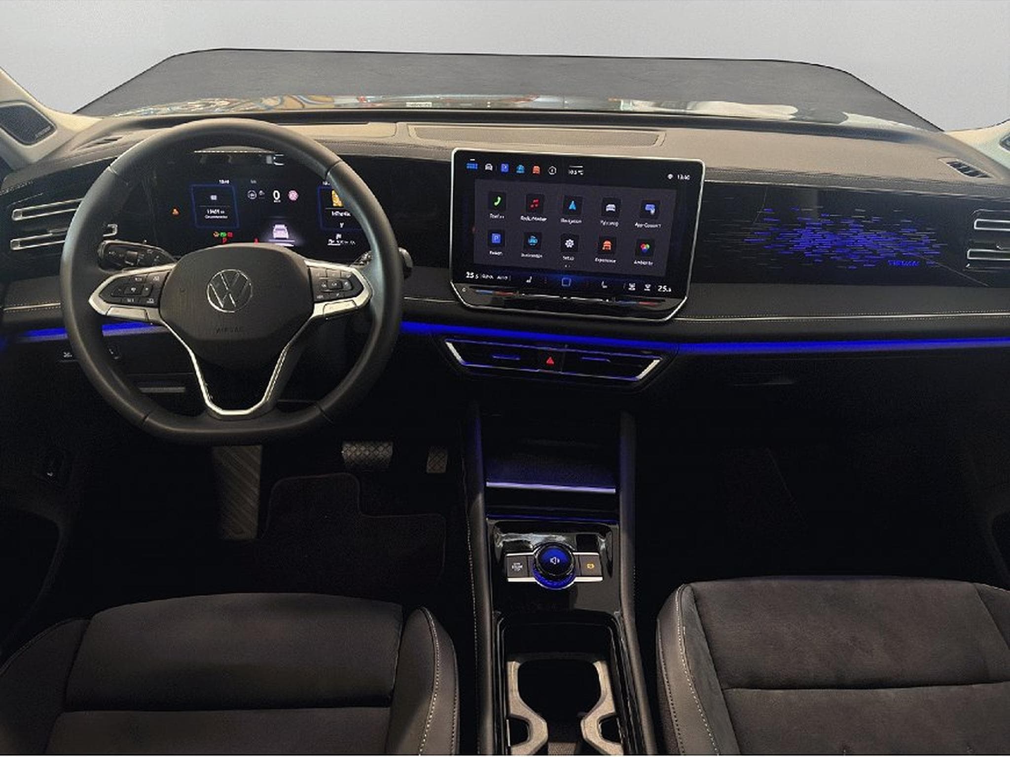 VW Tiguan (2025) - Photo 12