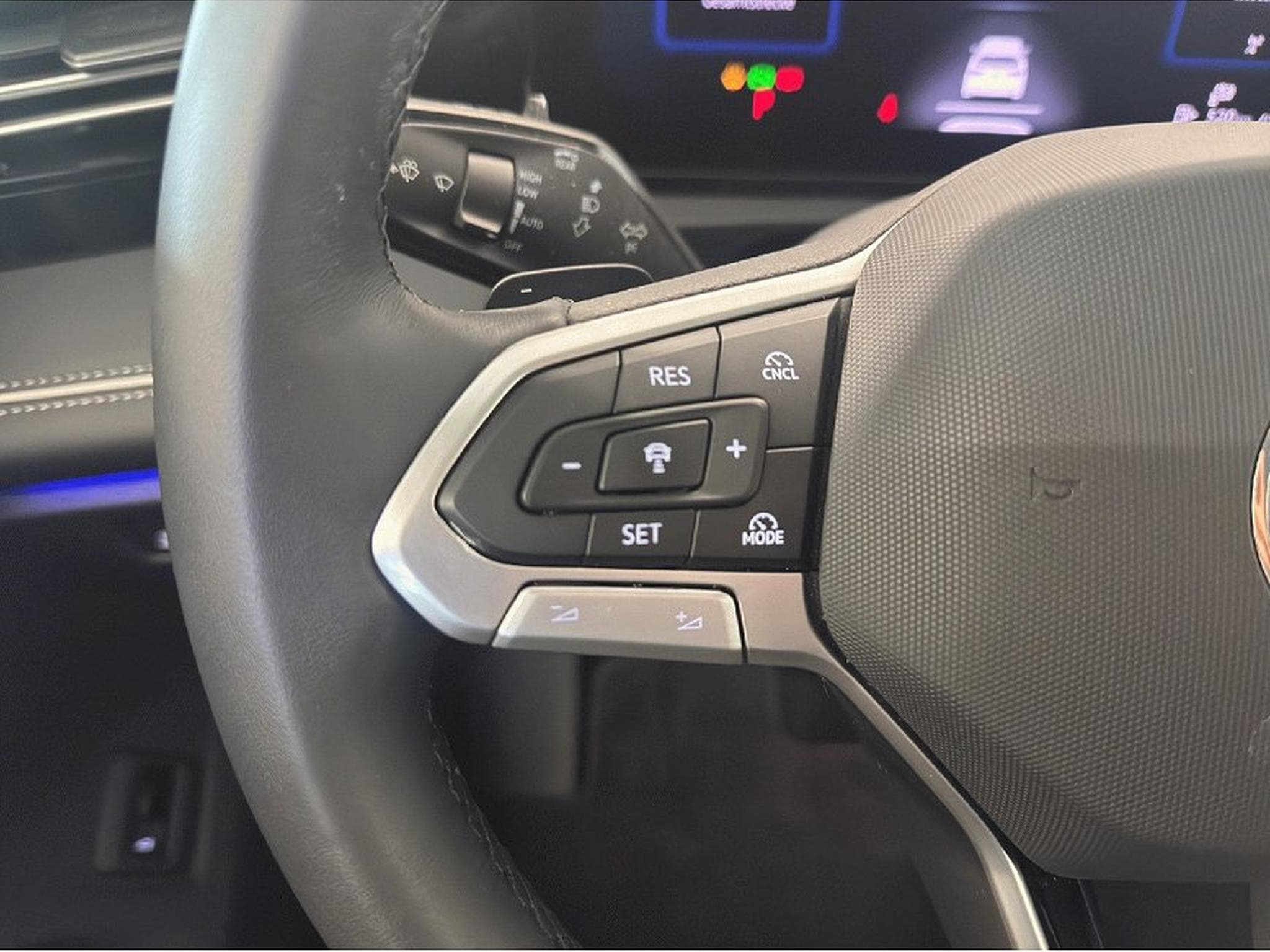 VW Tiguan (2025) - Photo 15