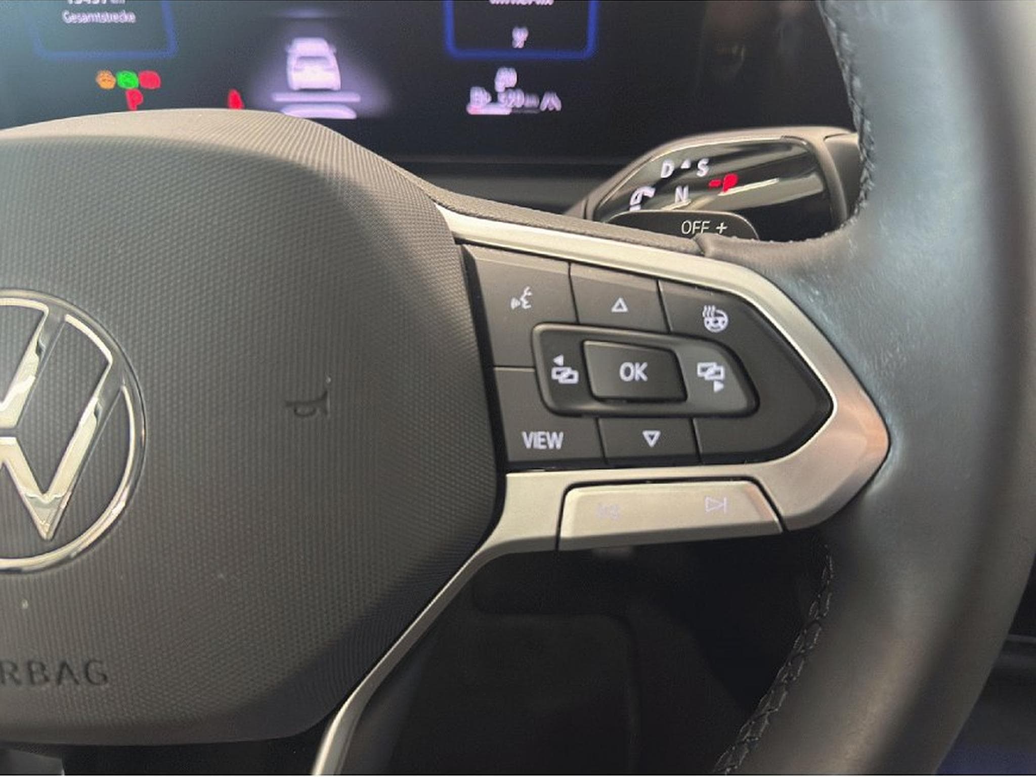 VW Tiguan (2025) - Photo 16