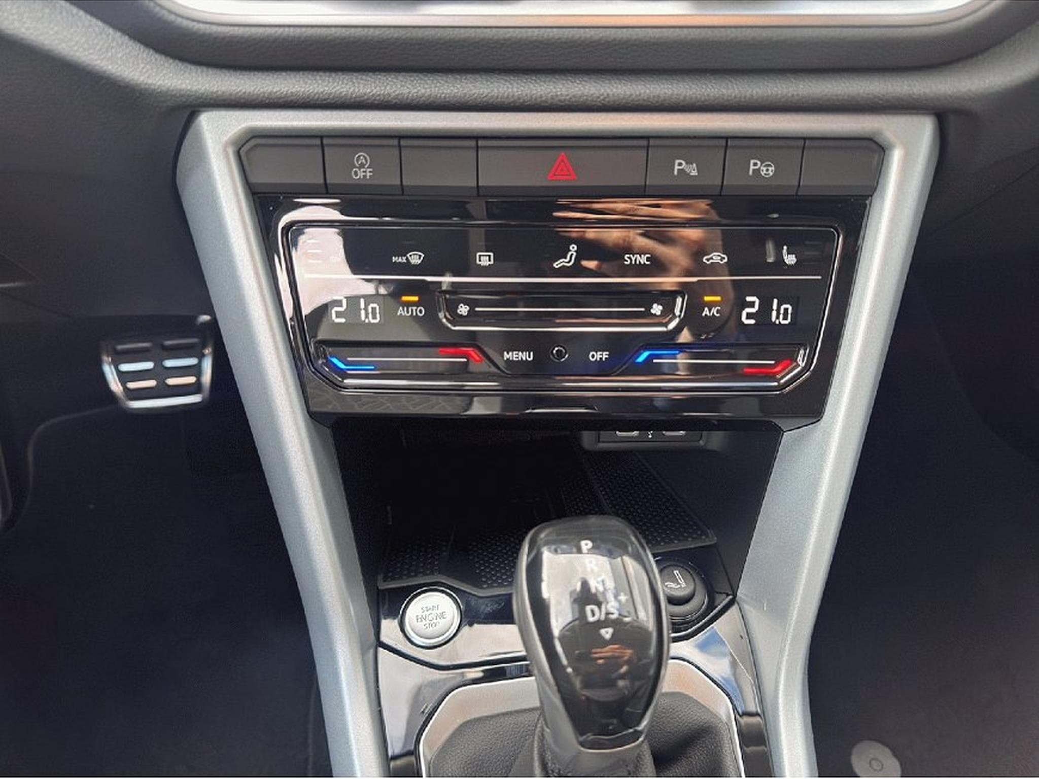 VW T-Roc (2025) - Photo 13