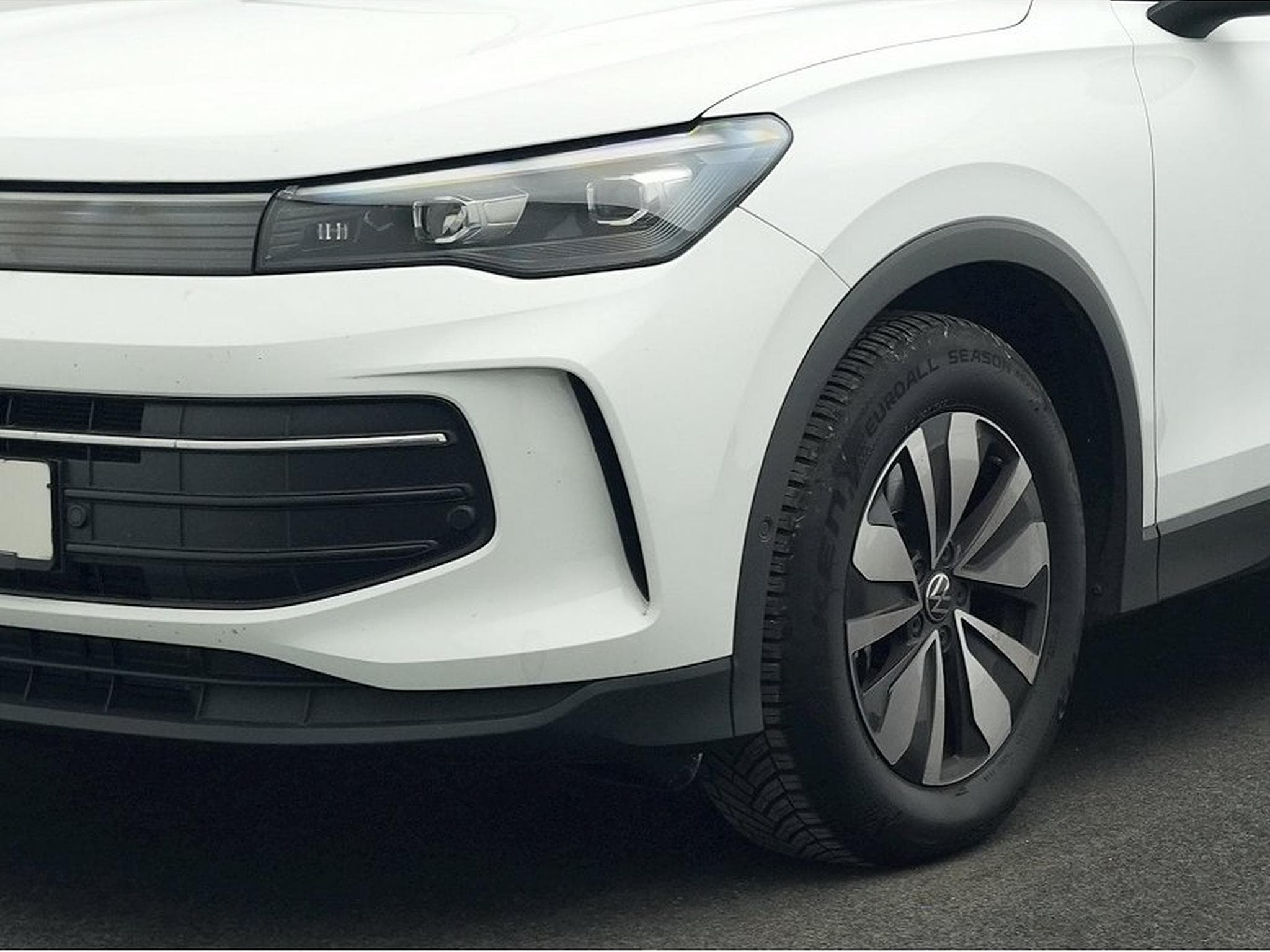 VW Tiguan (2025) - Photo 14