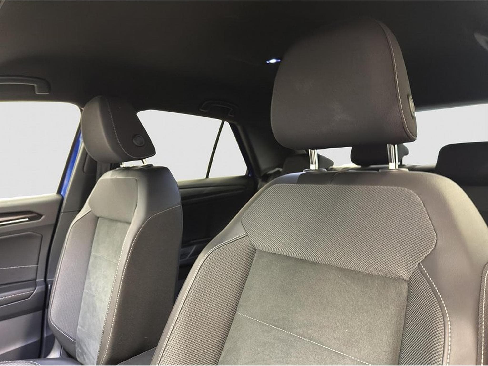 VW T-Roc (2025) - Photo 24