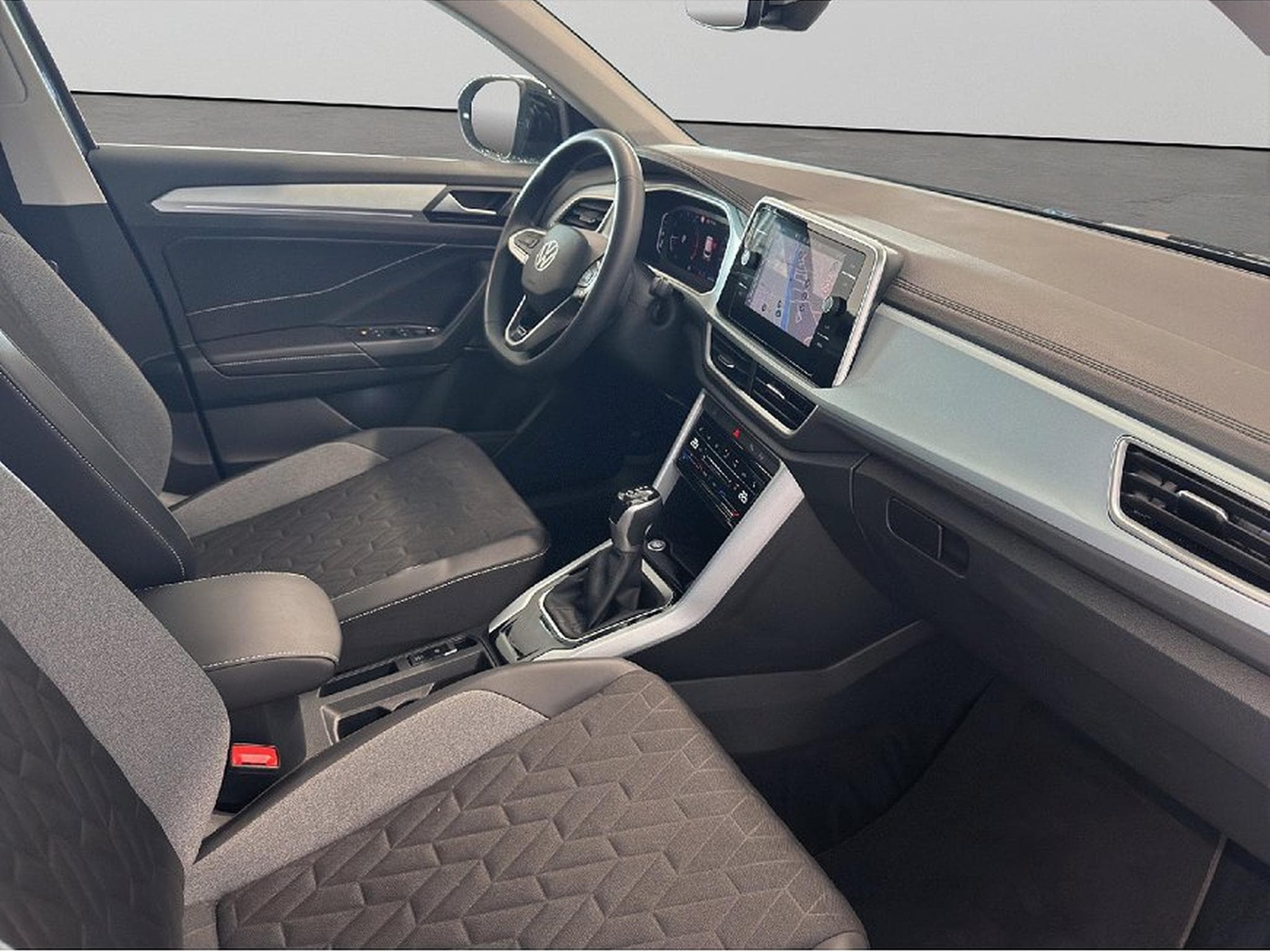 VW T-Roc (2025) - Photo 18