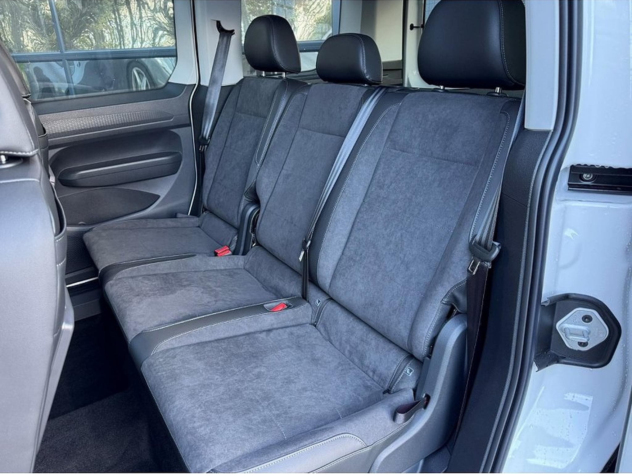 VW Caddy (2024) - Photo 6