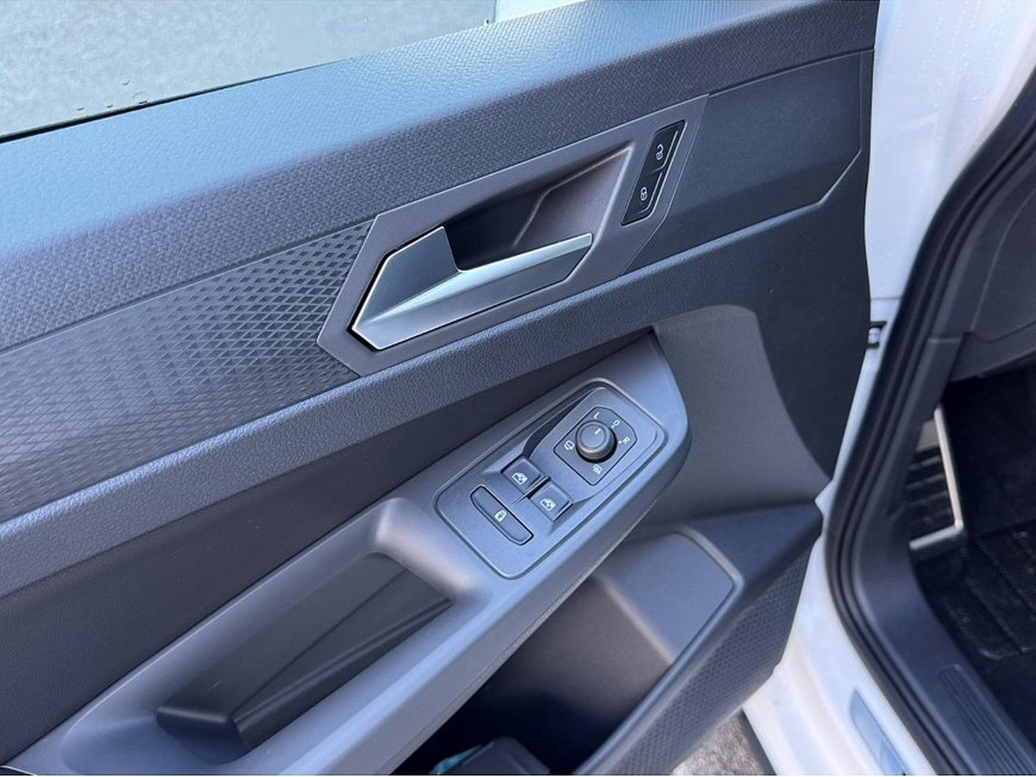 VW Caddy (2024) - Photo 7