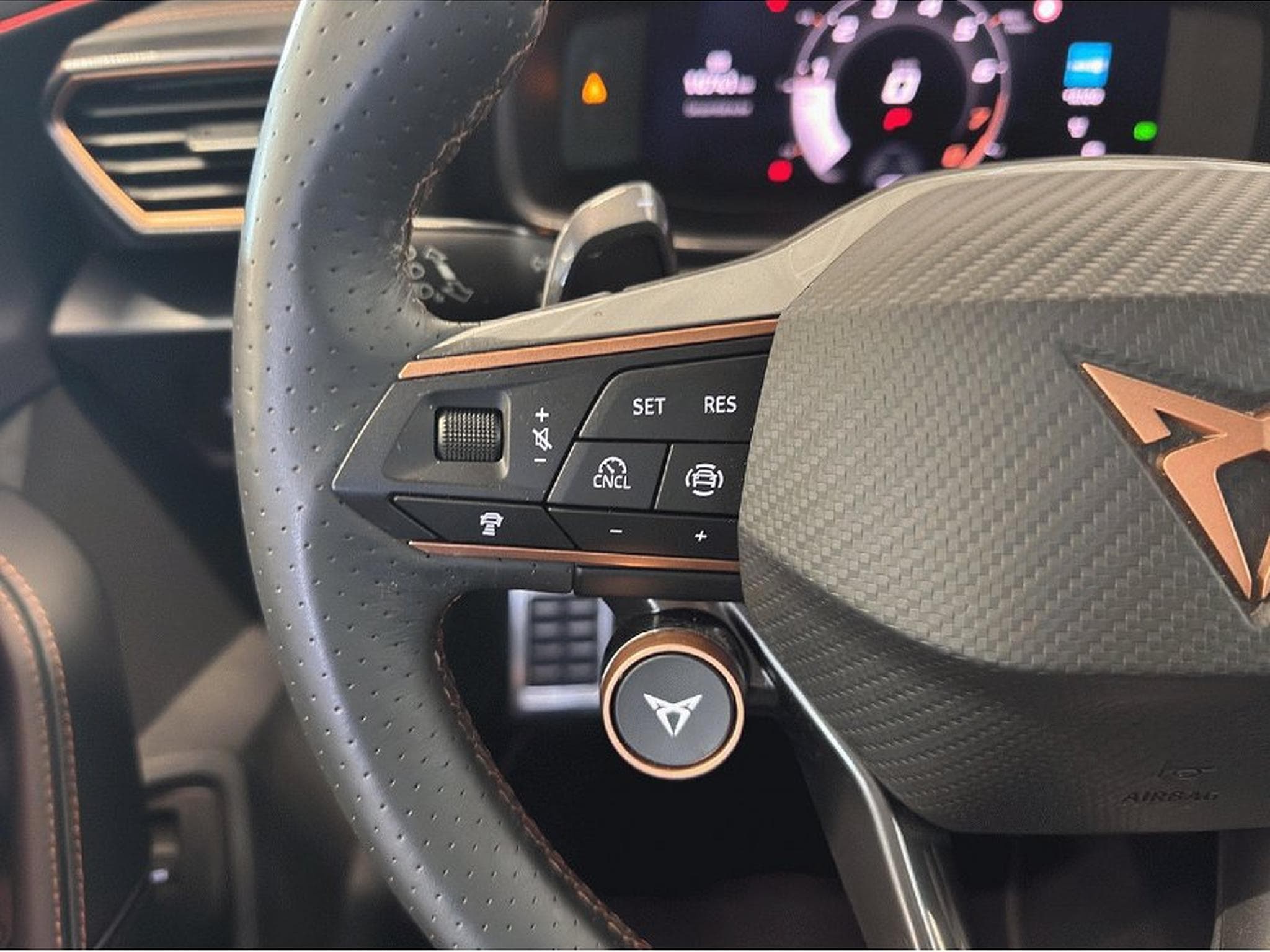 Cupra Formentor (2025) - Photo 15