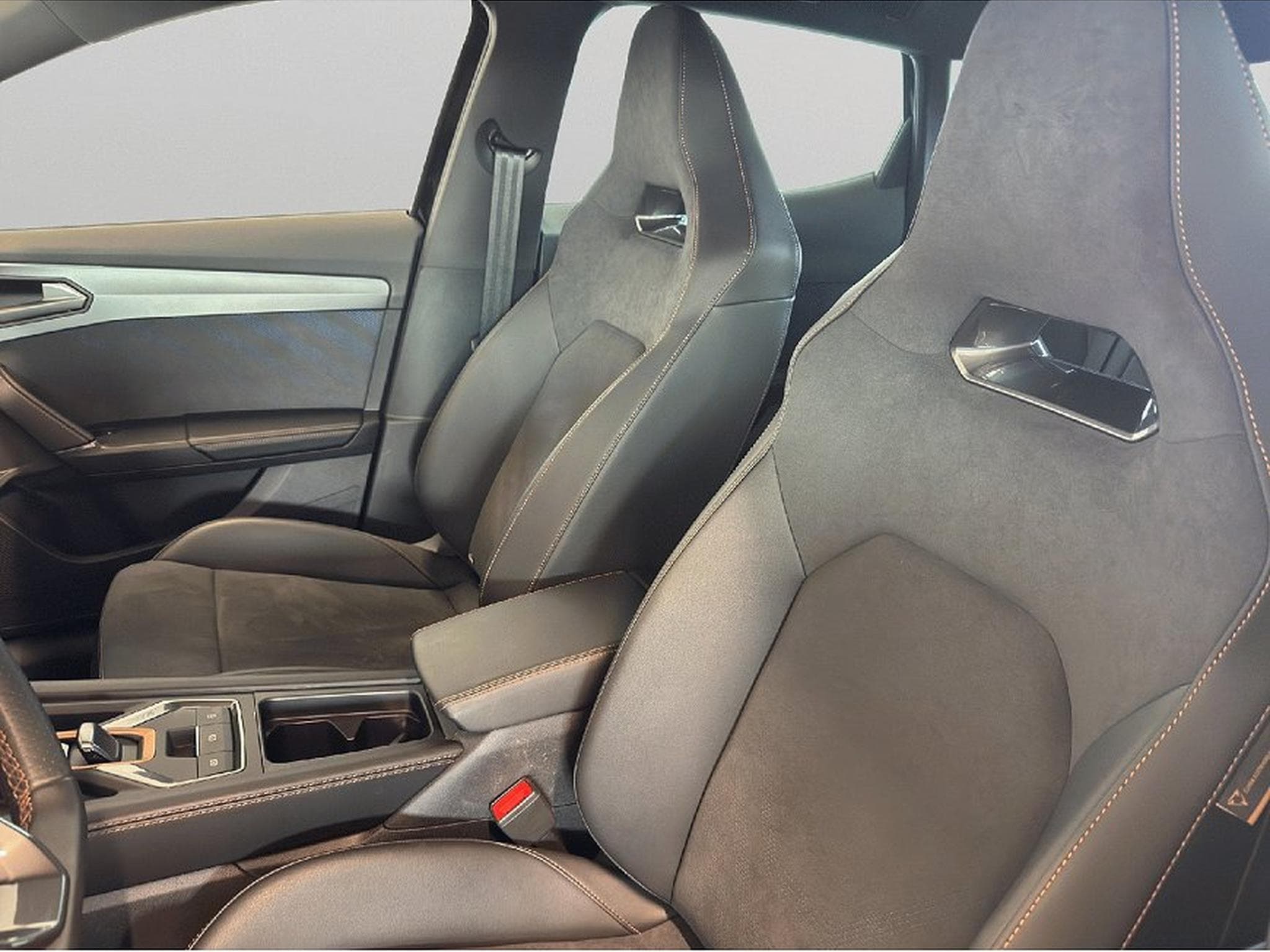 Cupra Formentor (2025) - Photo 9